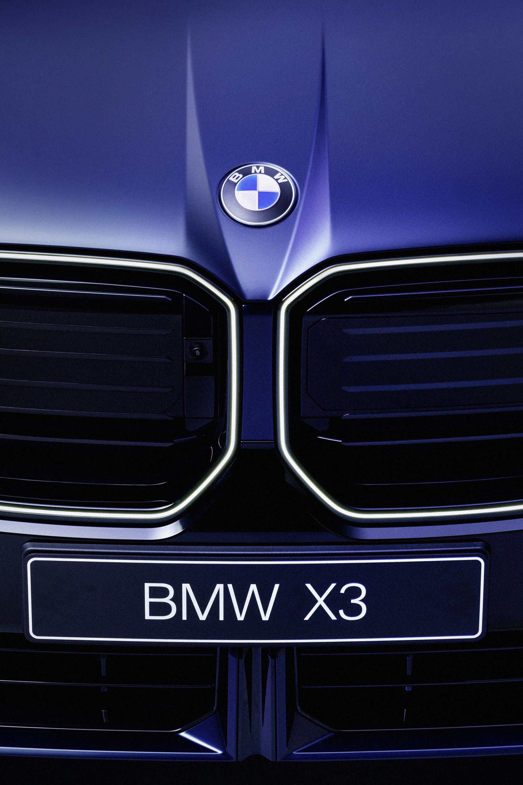 BMW X3 exterior P90594363