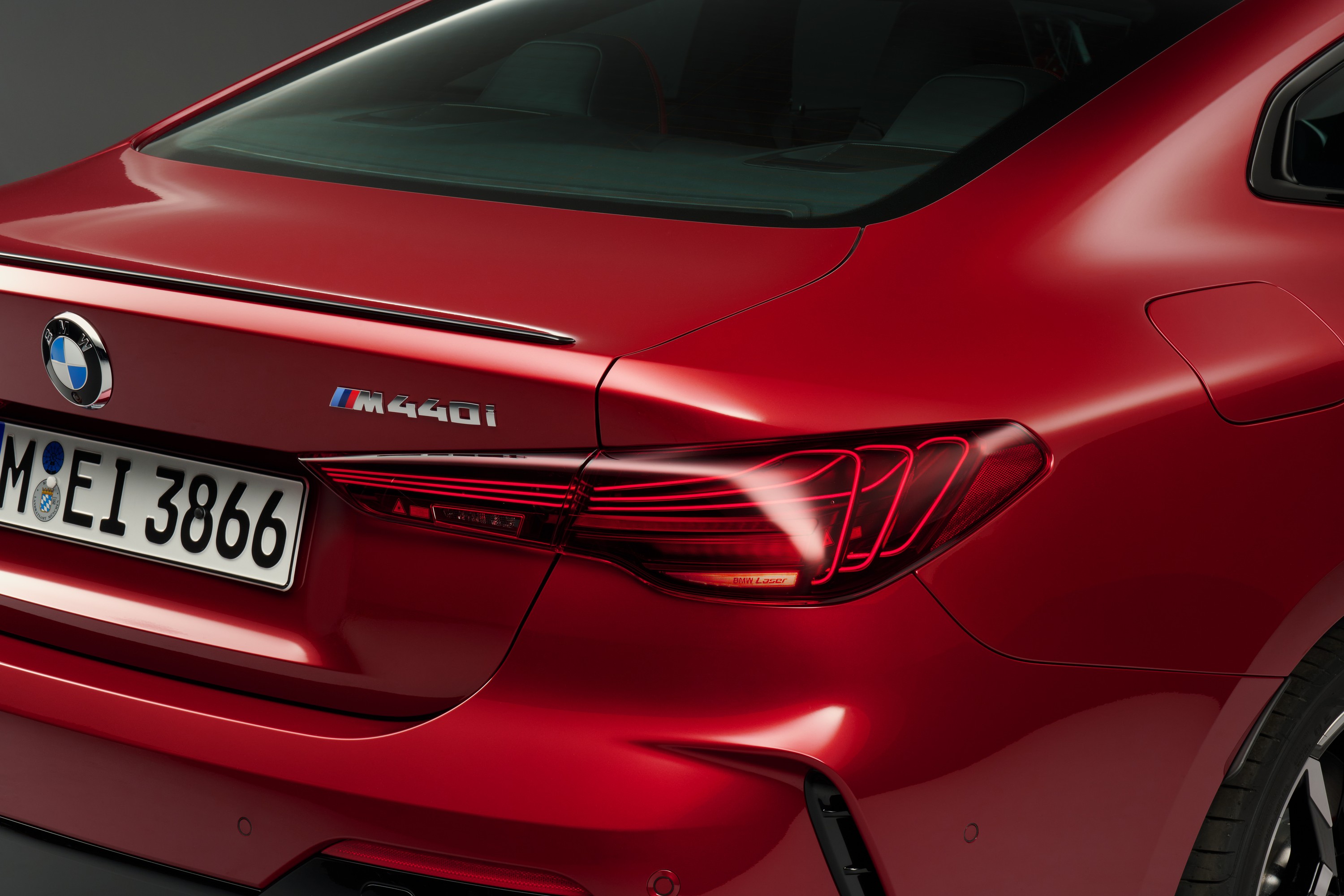 BMW 4 Series exterior P90535810