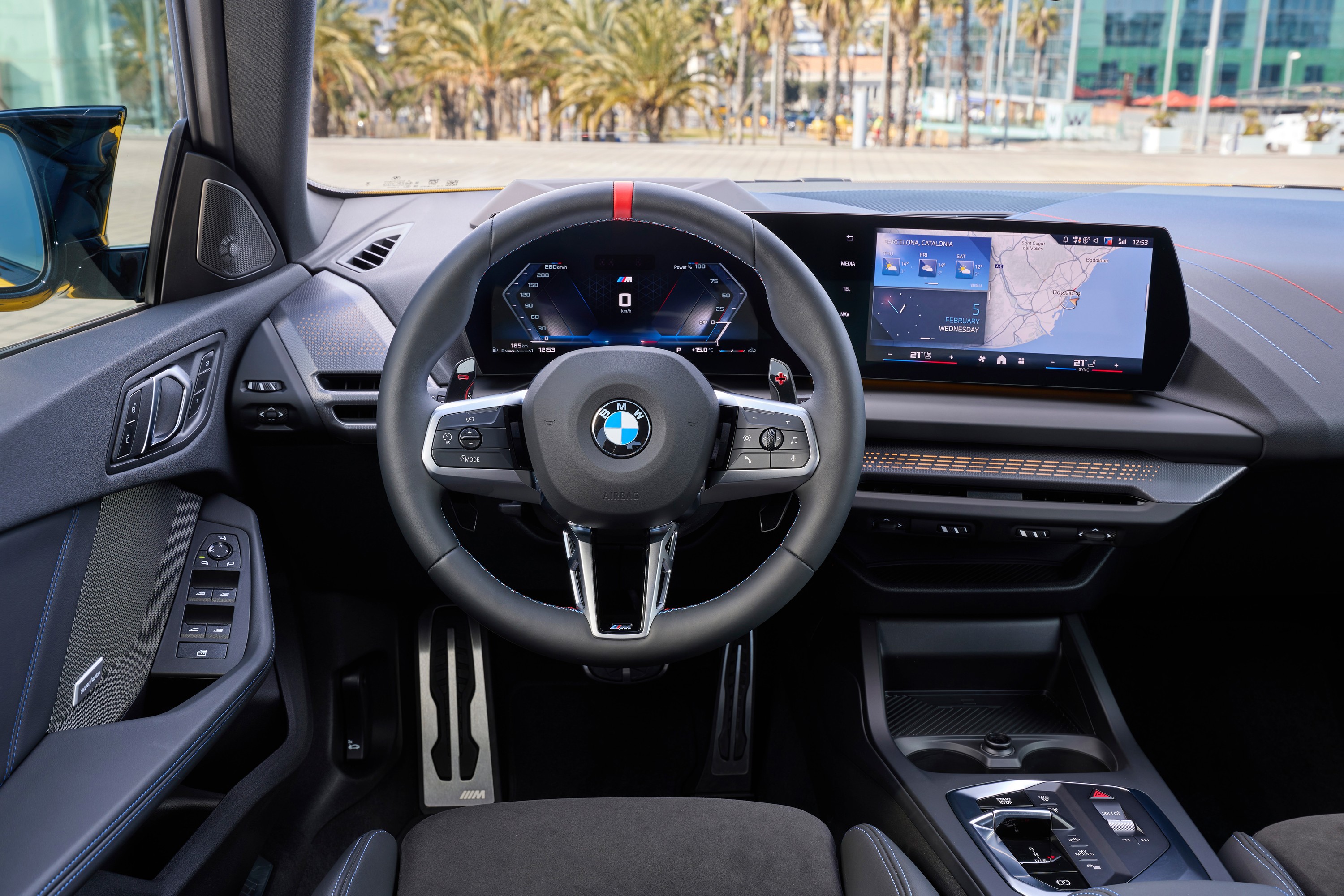 BMW M235 exterior P90589034