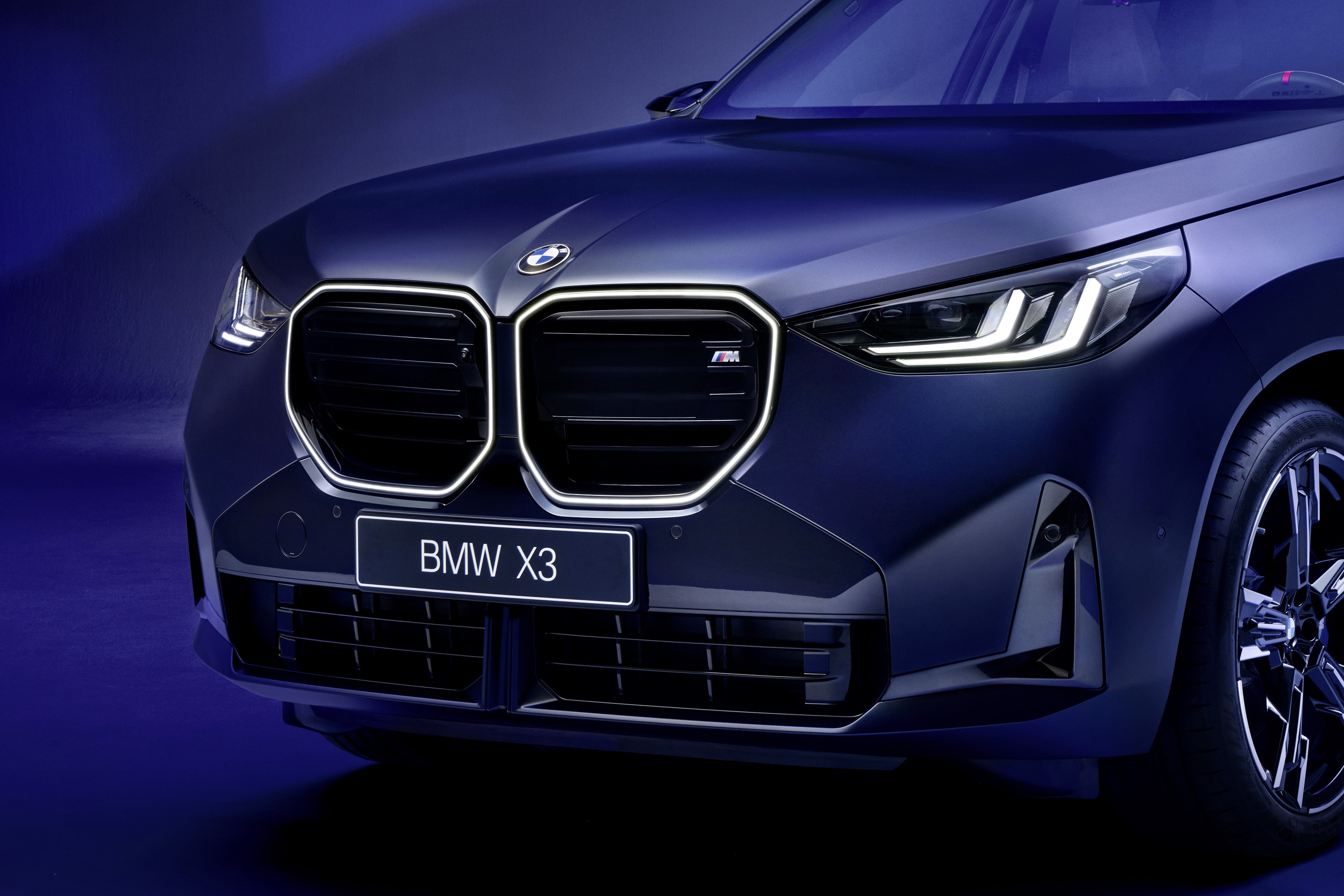 BMW X3 exterior P90594358