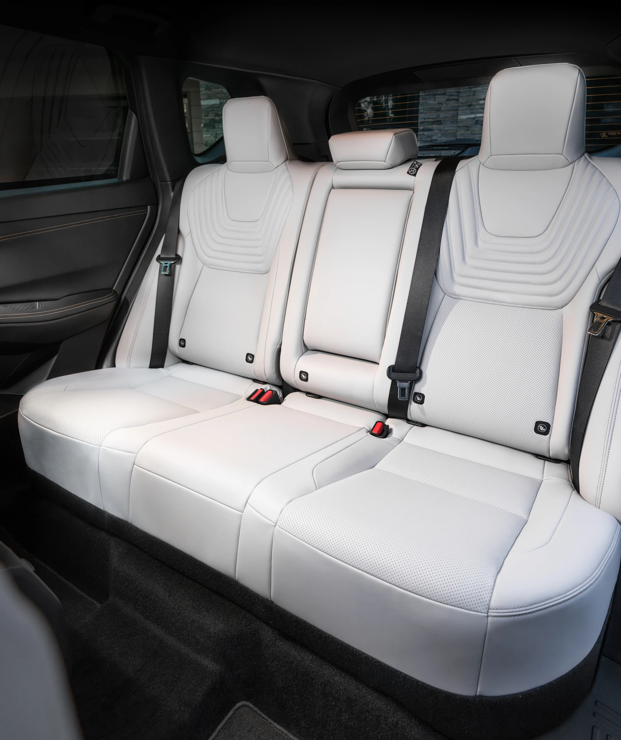 2027 Nissan Rogue Hybrid interior photo 2