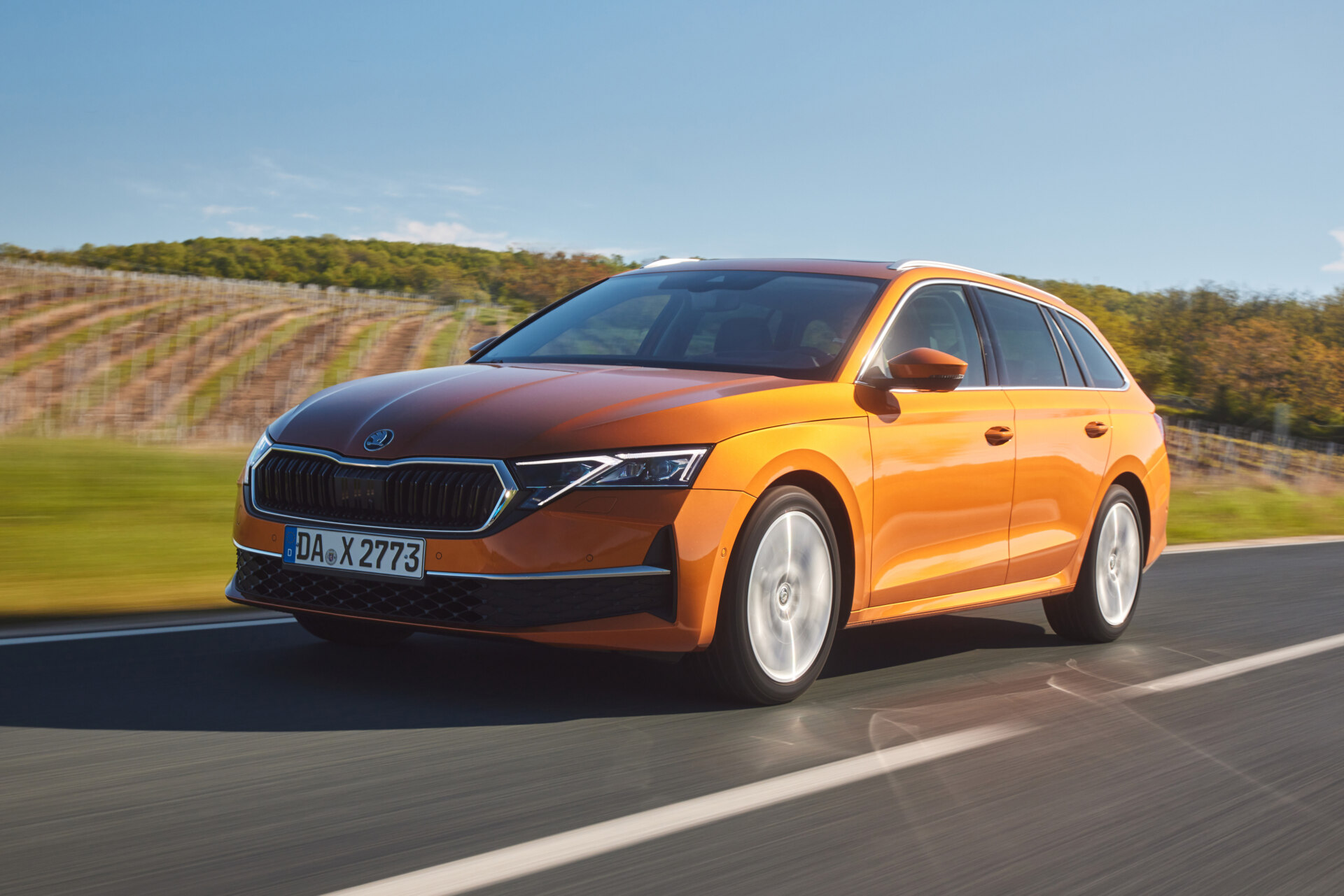 Škoda Octavia Exterior official photo