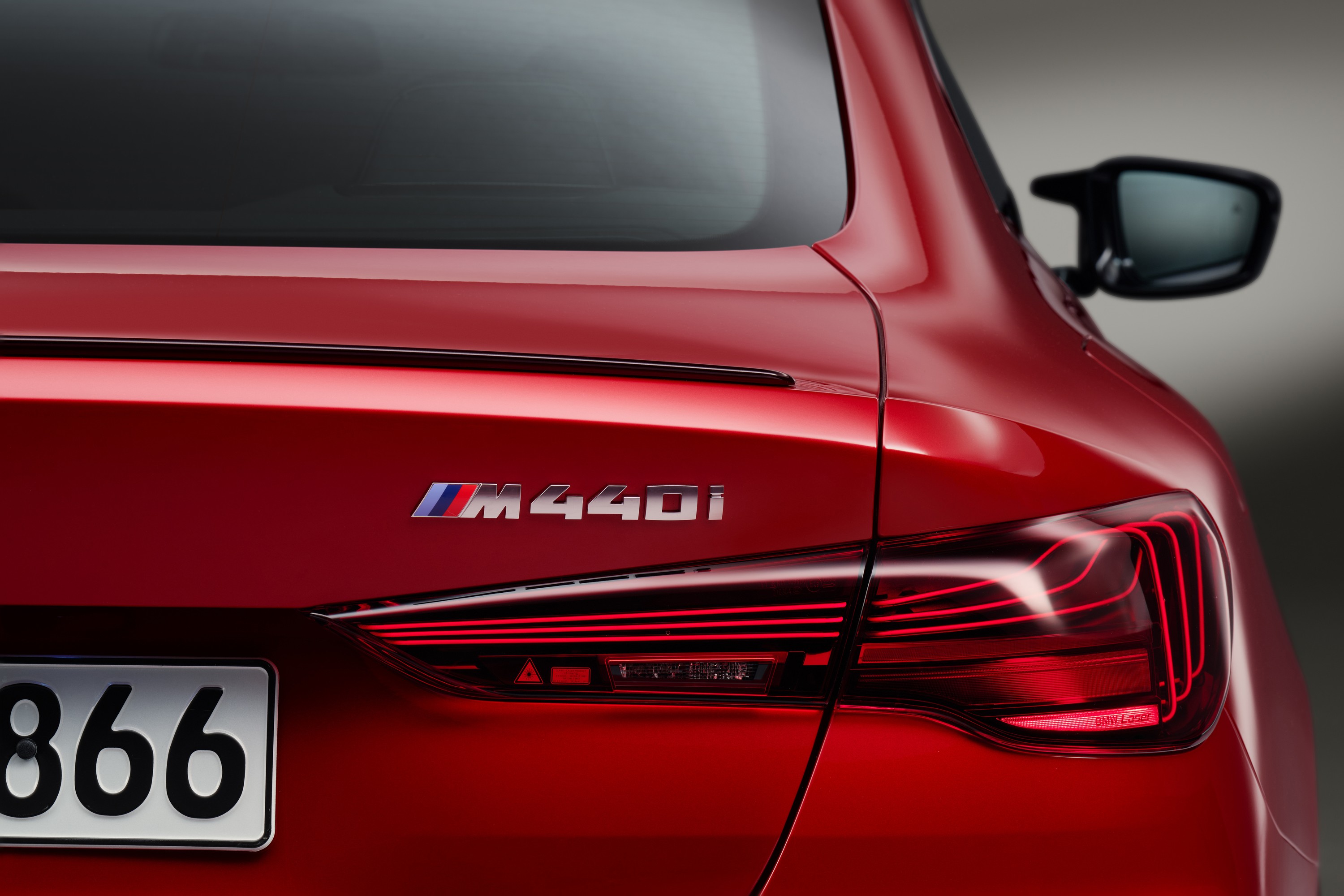 BMW 4 Series exterior P90535811
