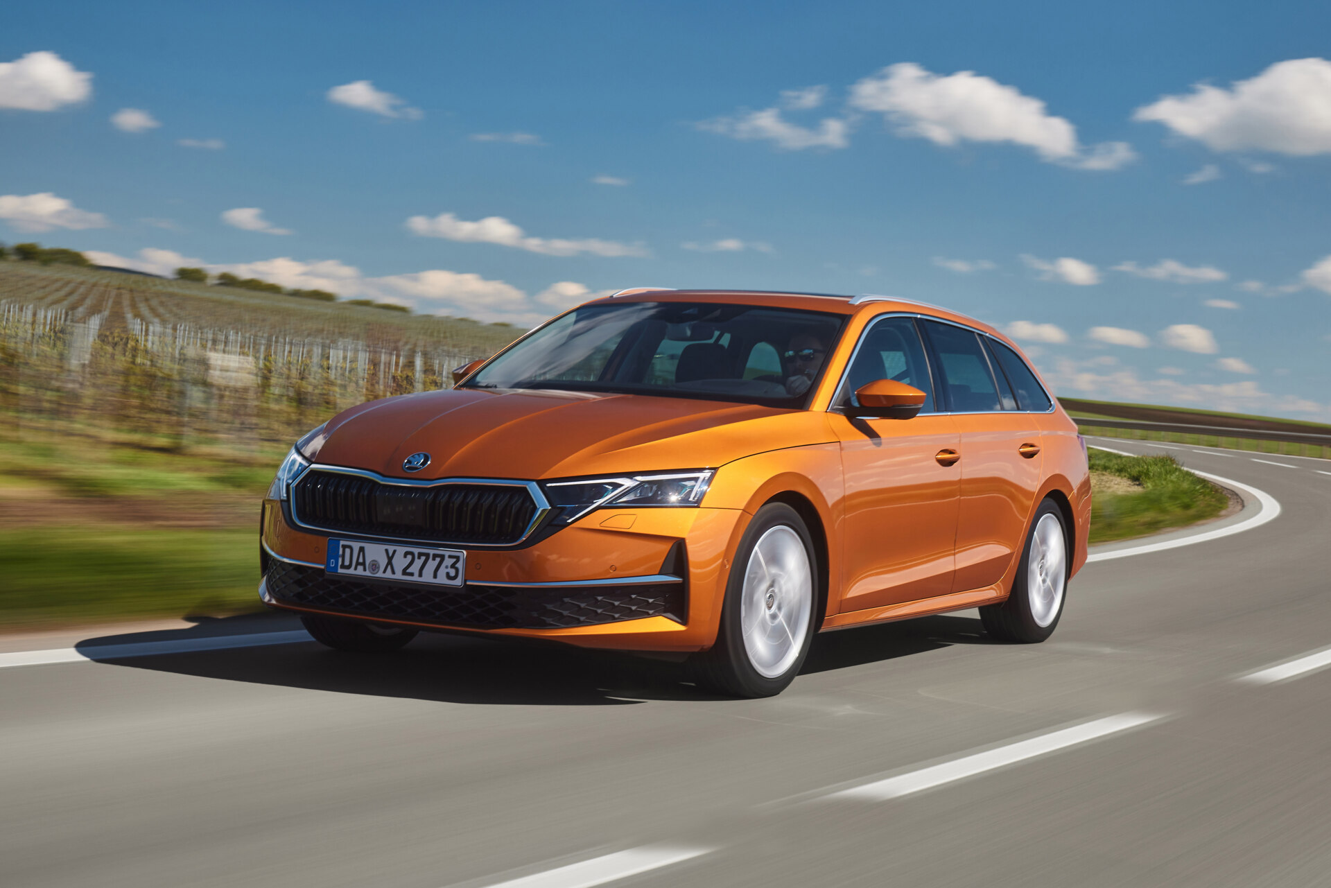Škoda Octavia Exterior official photo