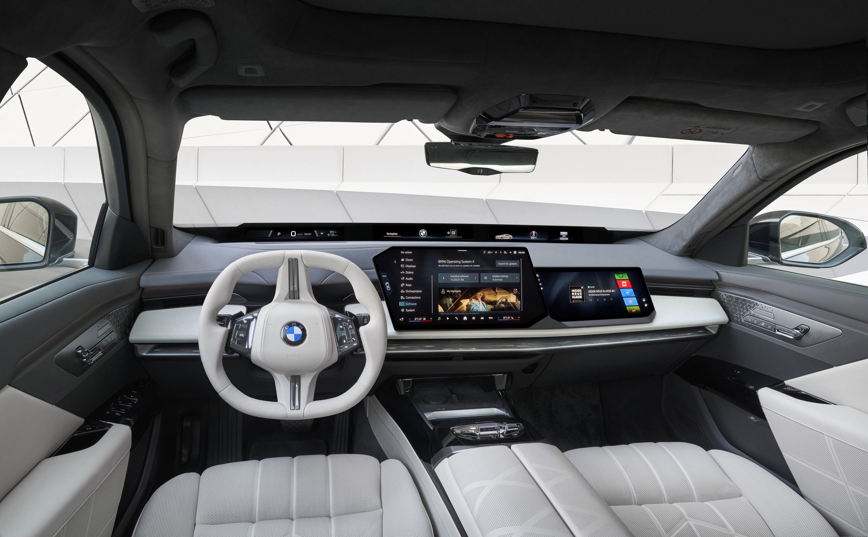 BMW 7 Series interior P90638747