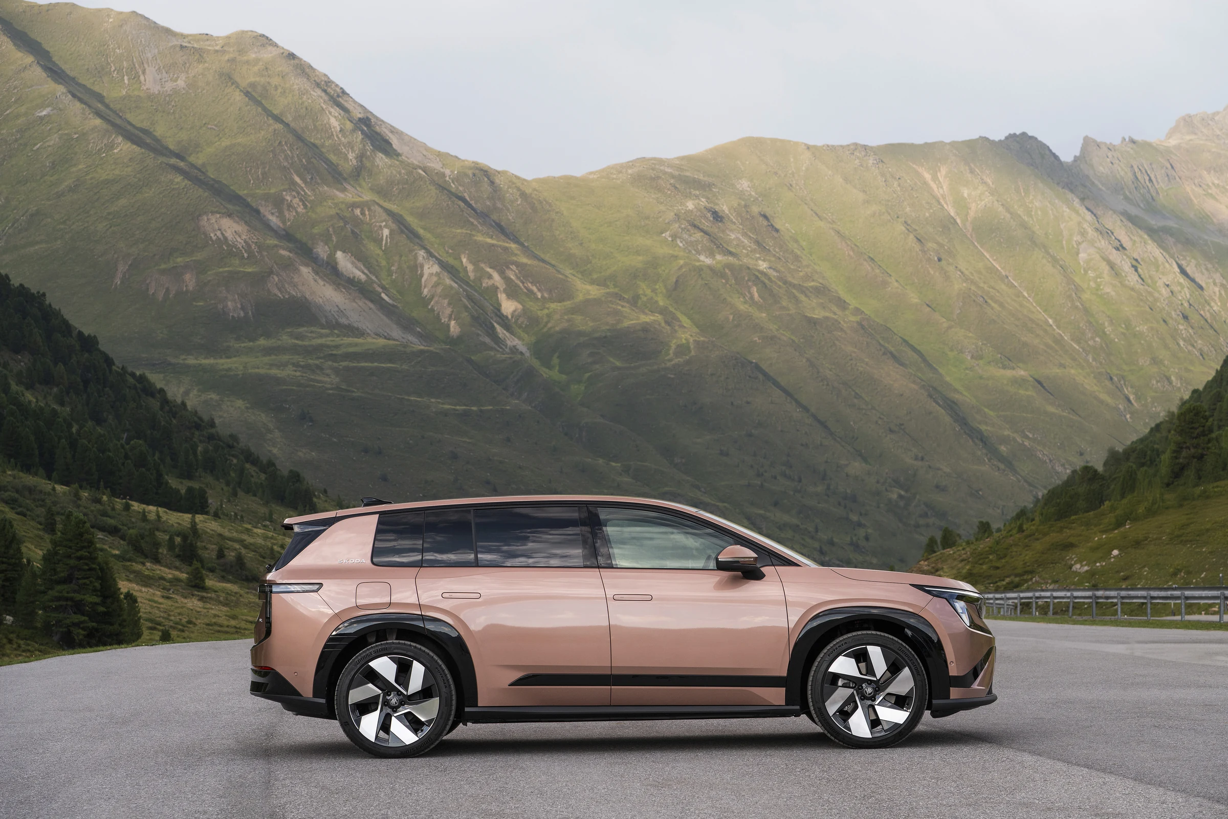 Skoda Peaq exterior official photo 11