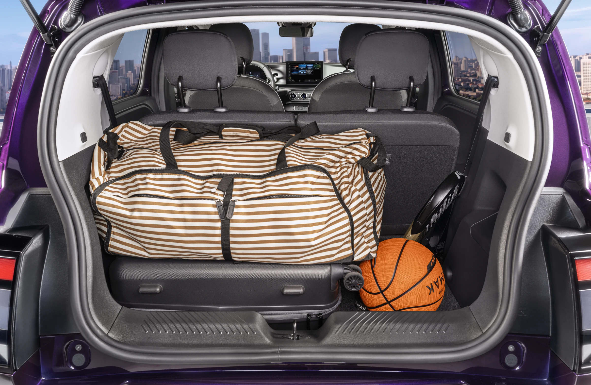 Nissan Pixo interior official photo 34