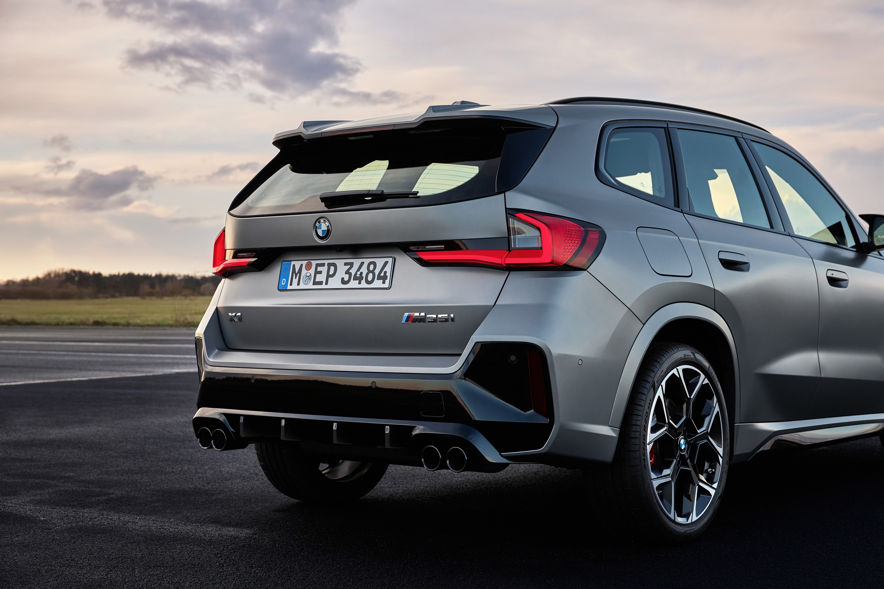 BMW X1 exterior P90509789