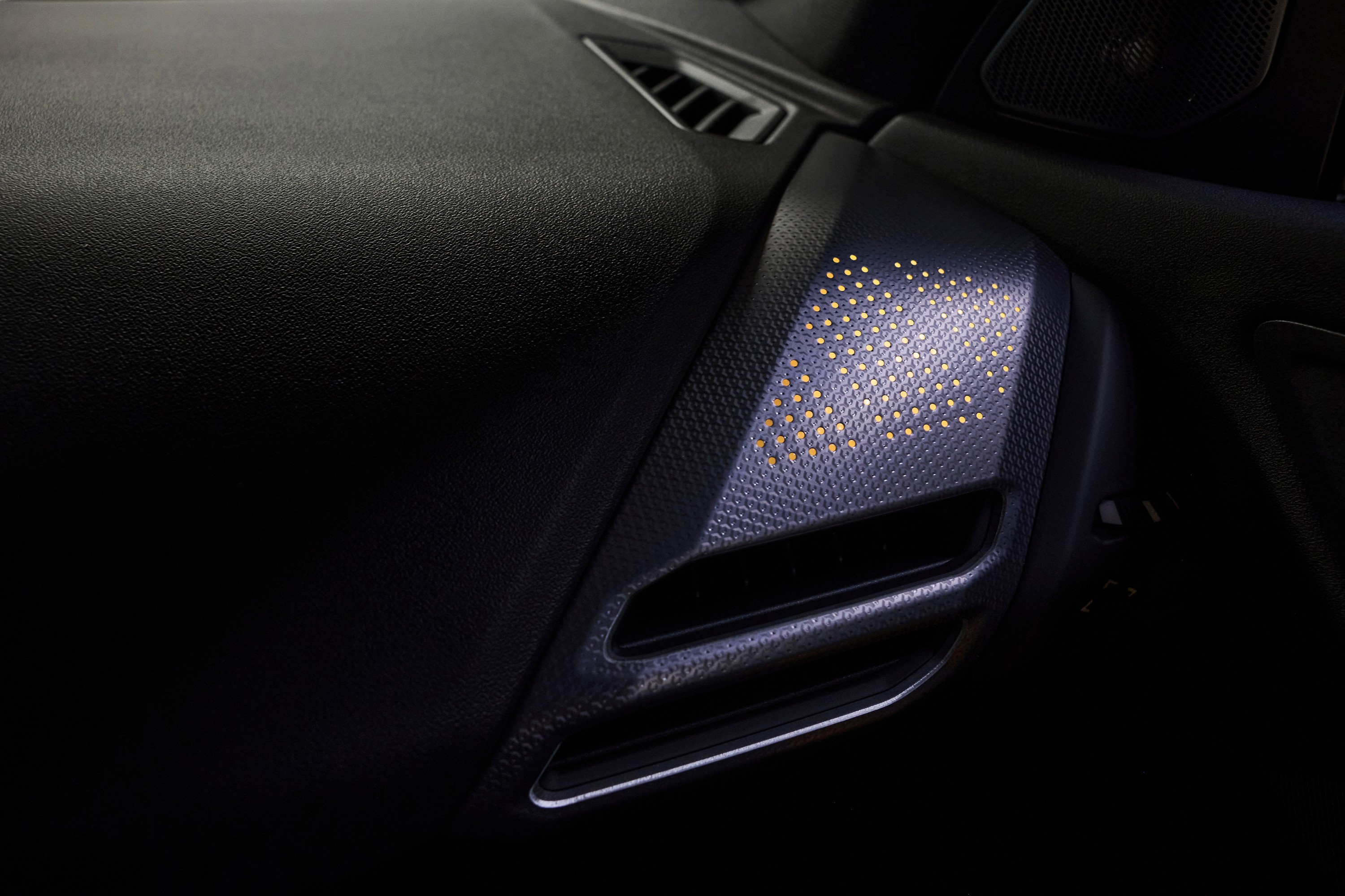BMW M235 exterior P90589052