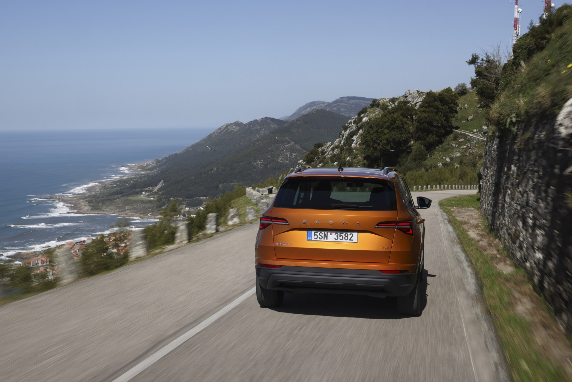 Škoda Karoq Powertrain & Charging official photo