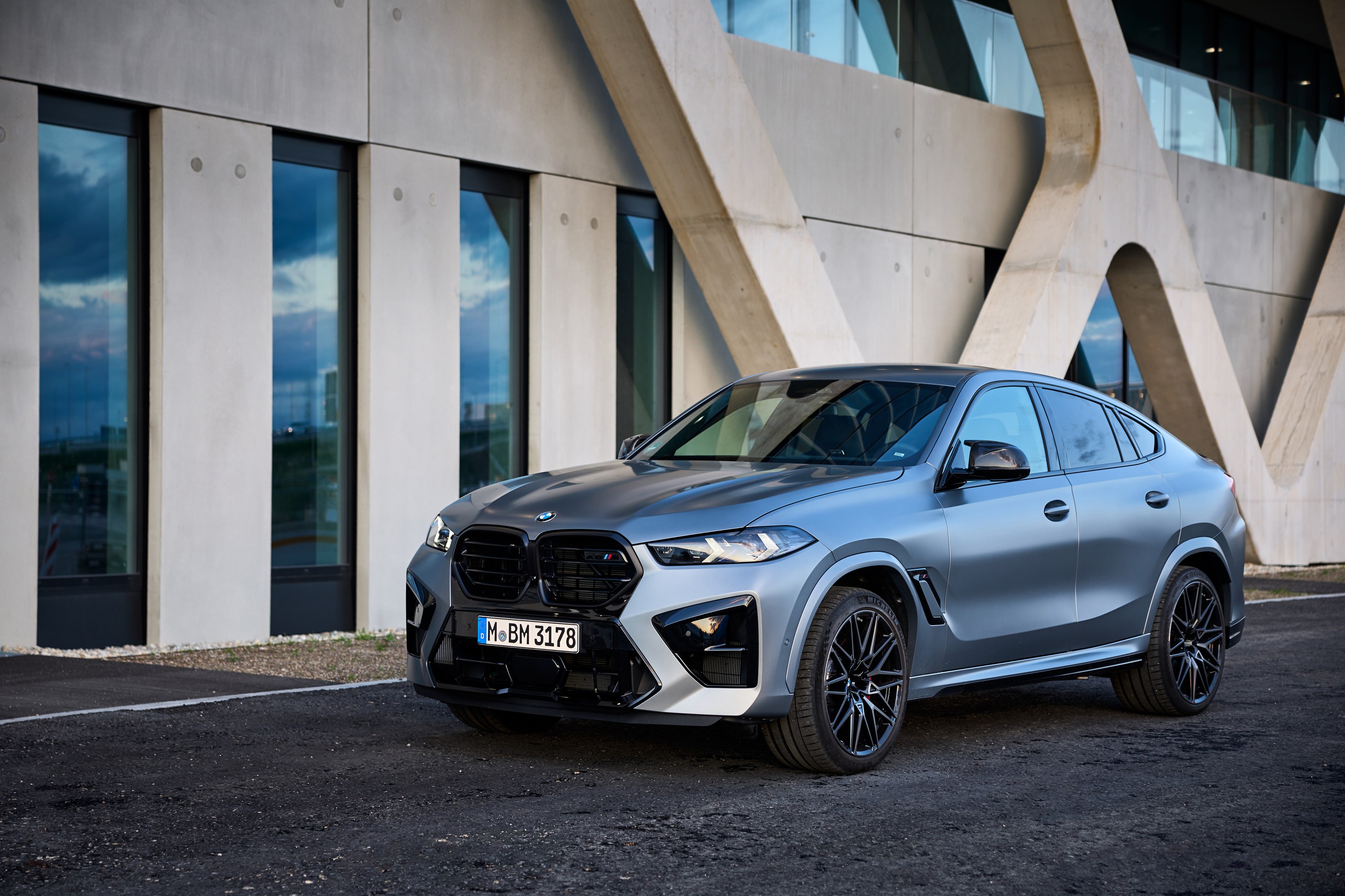 BMW X6 exterior P90518074