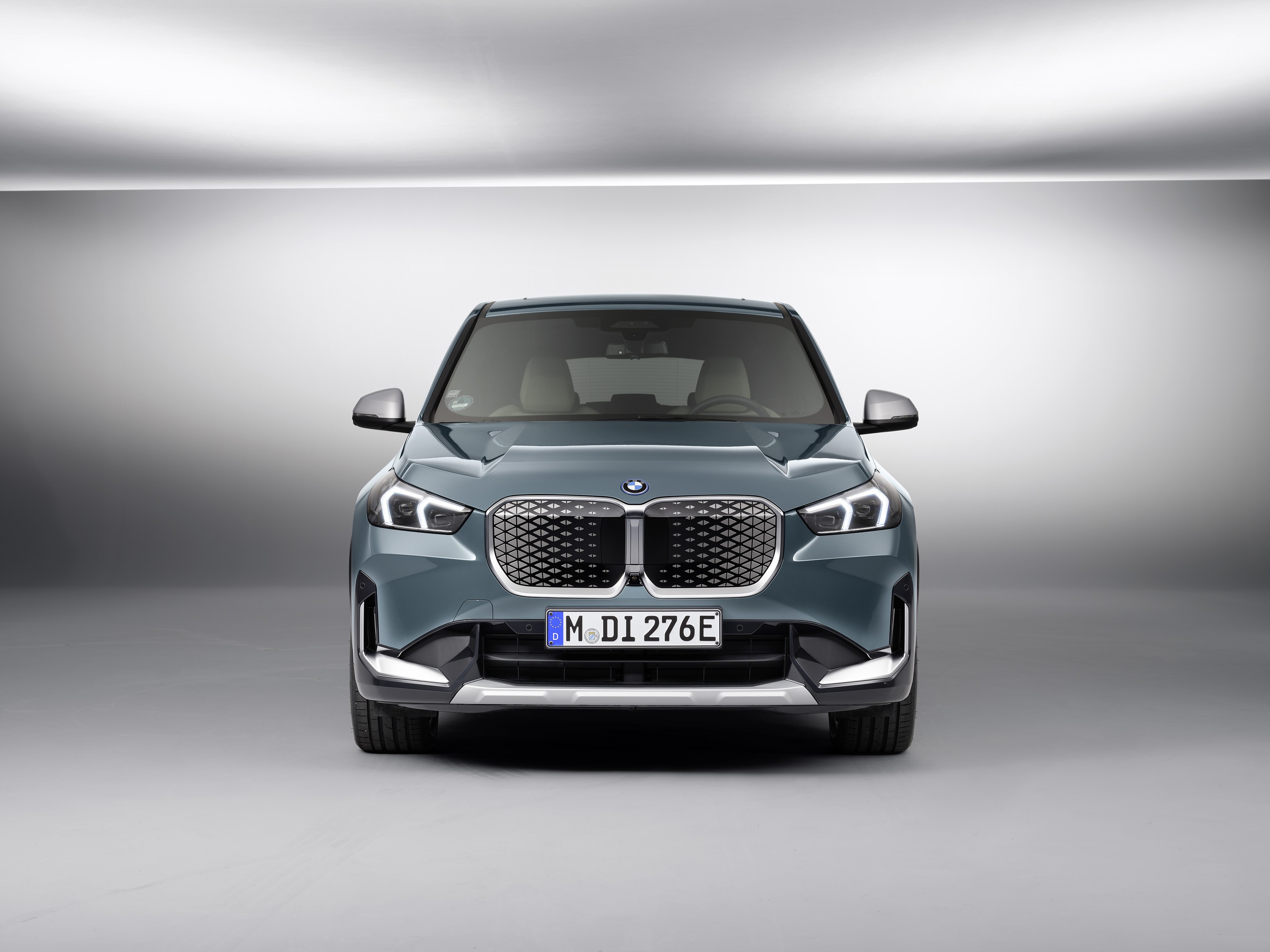 BMW iX1 exterior P90520690