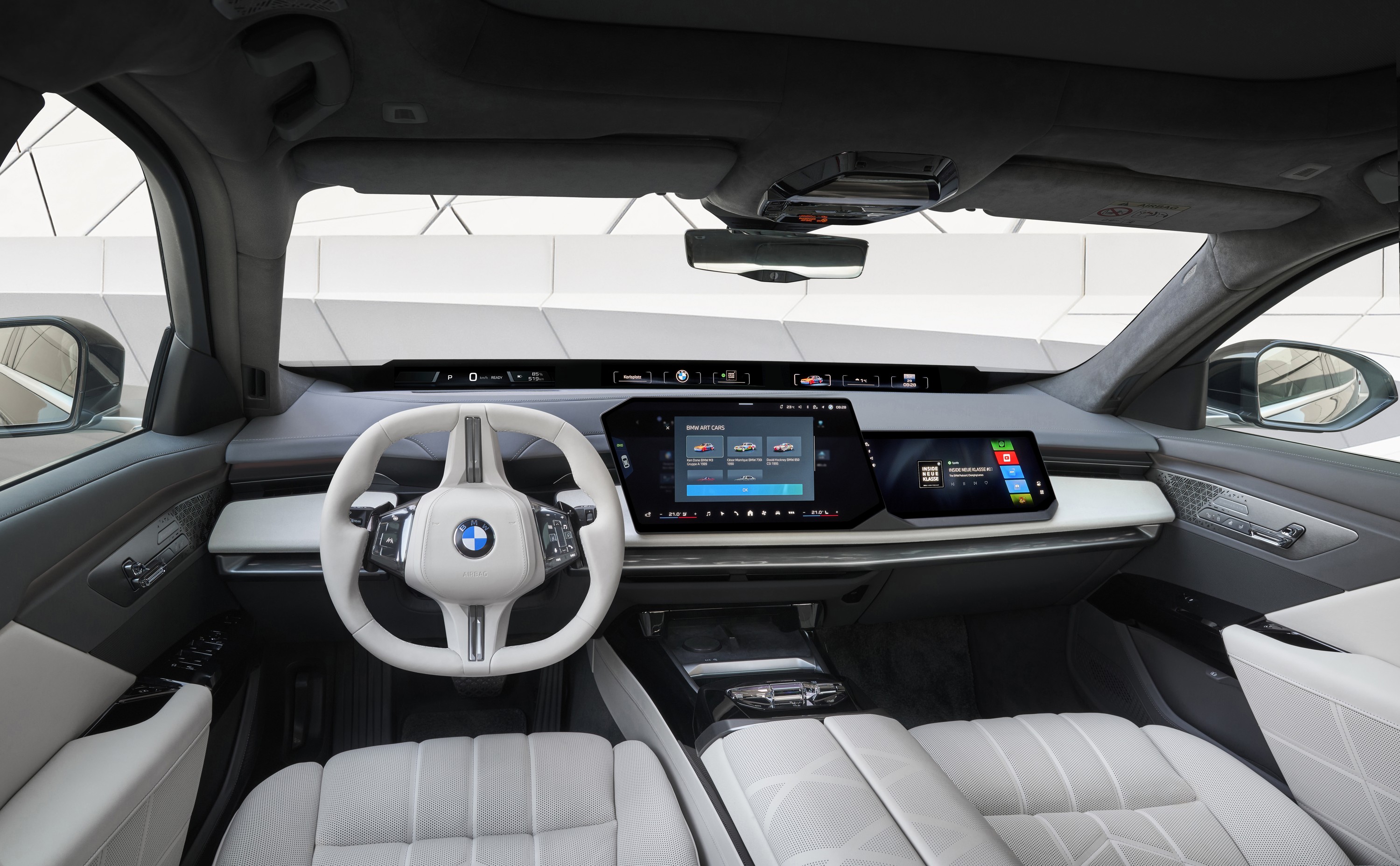 BMW 7 Series interior P90638741