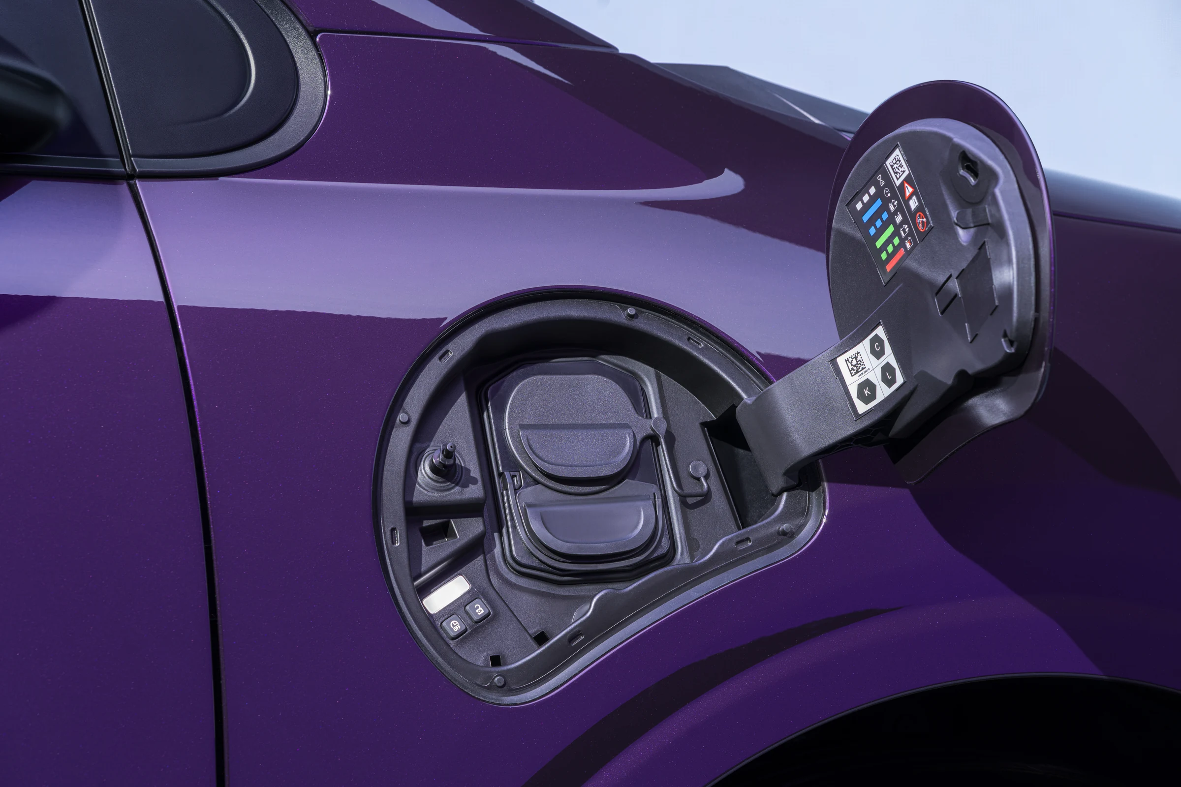 Nissan Pixo close-up details official photo 19