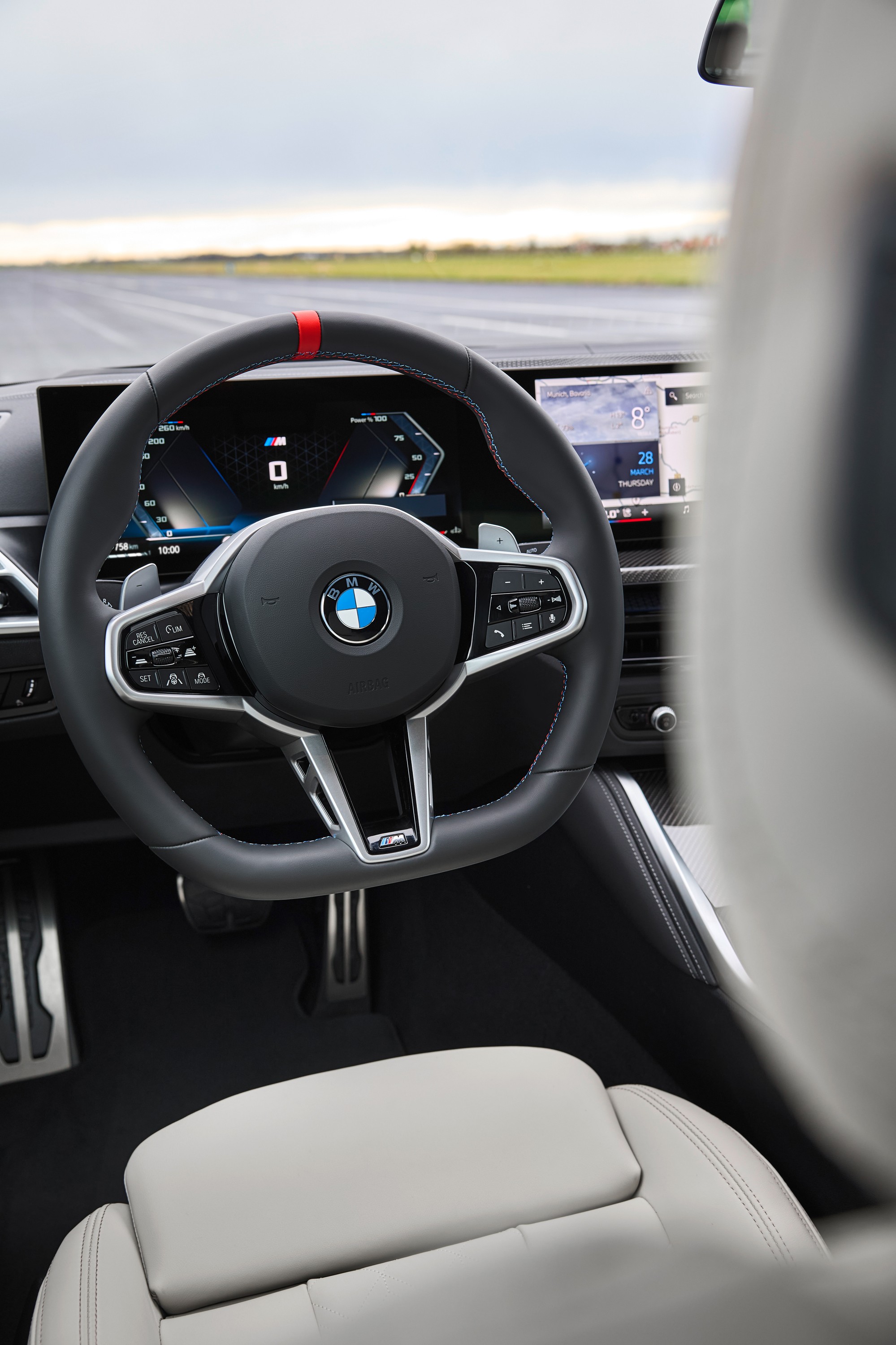 BMW M440i interior P90546592