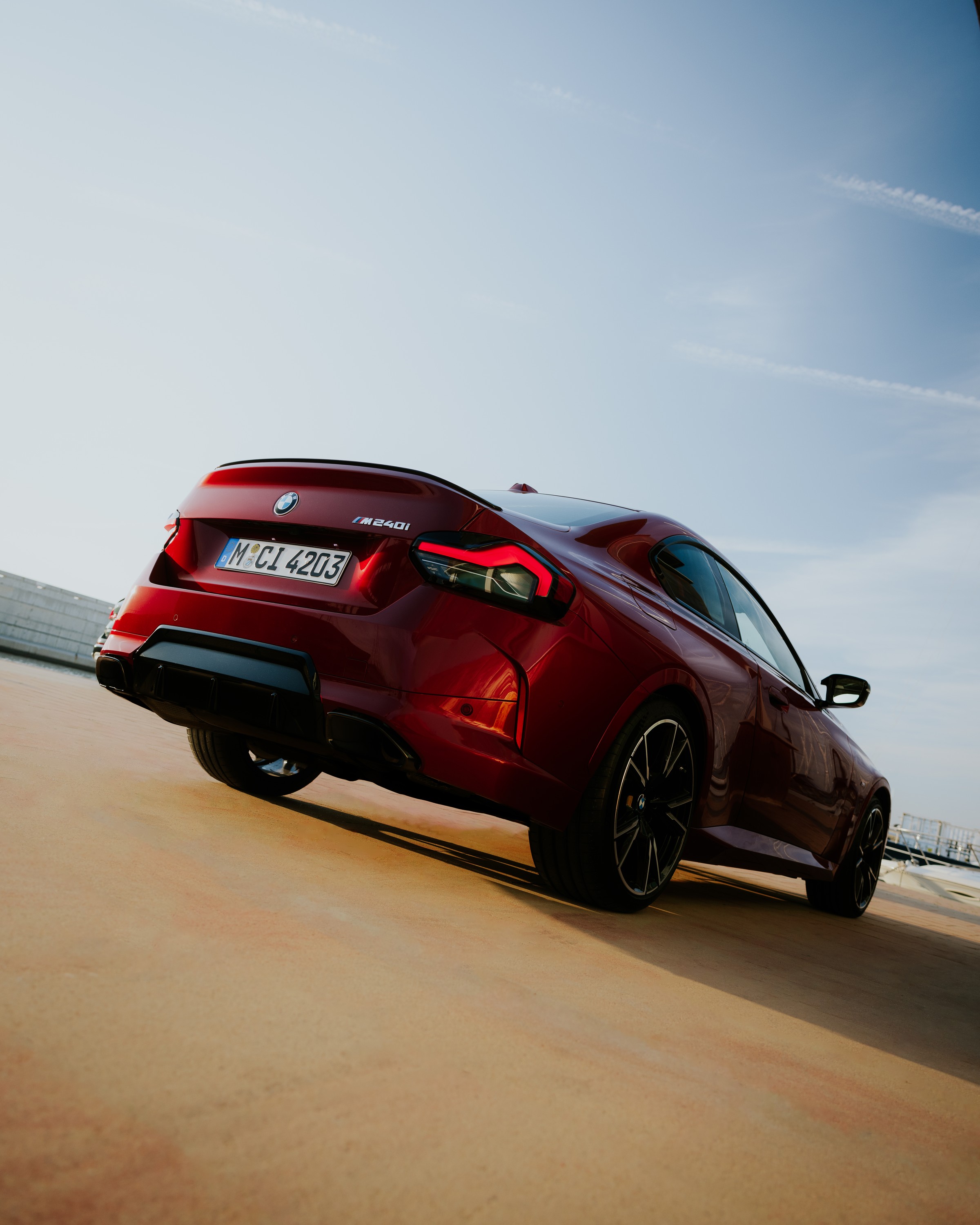 BMW M240i exterior P90554908