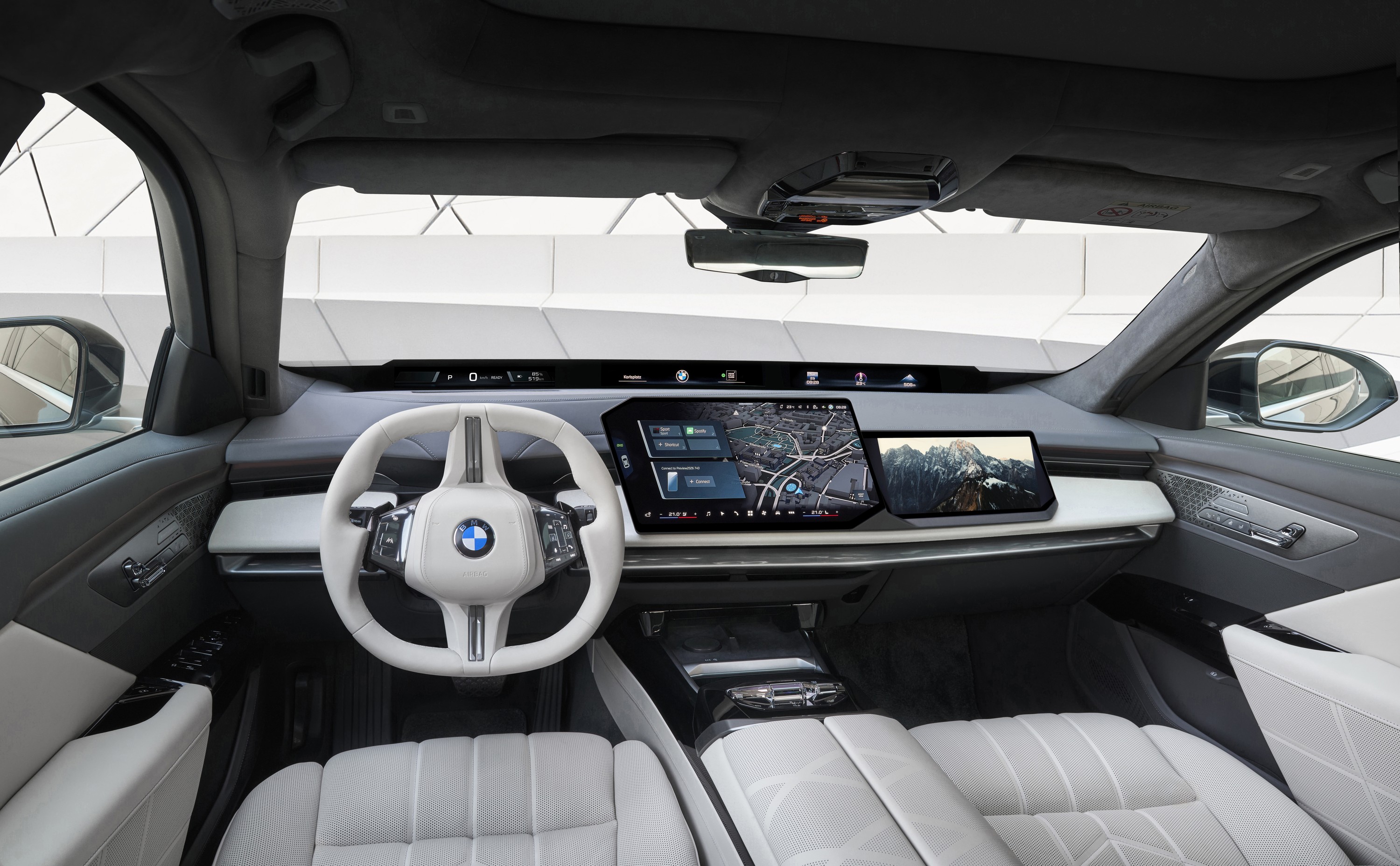 BMW 7 Series interior P90638745