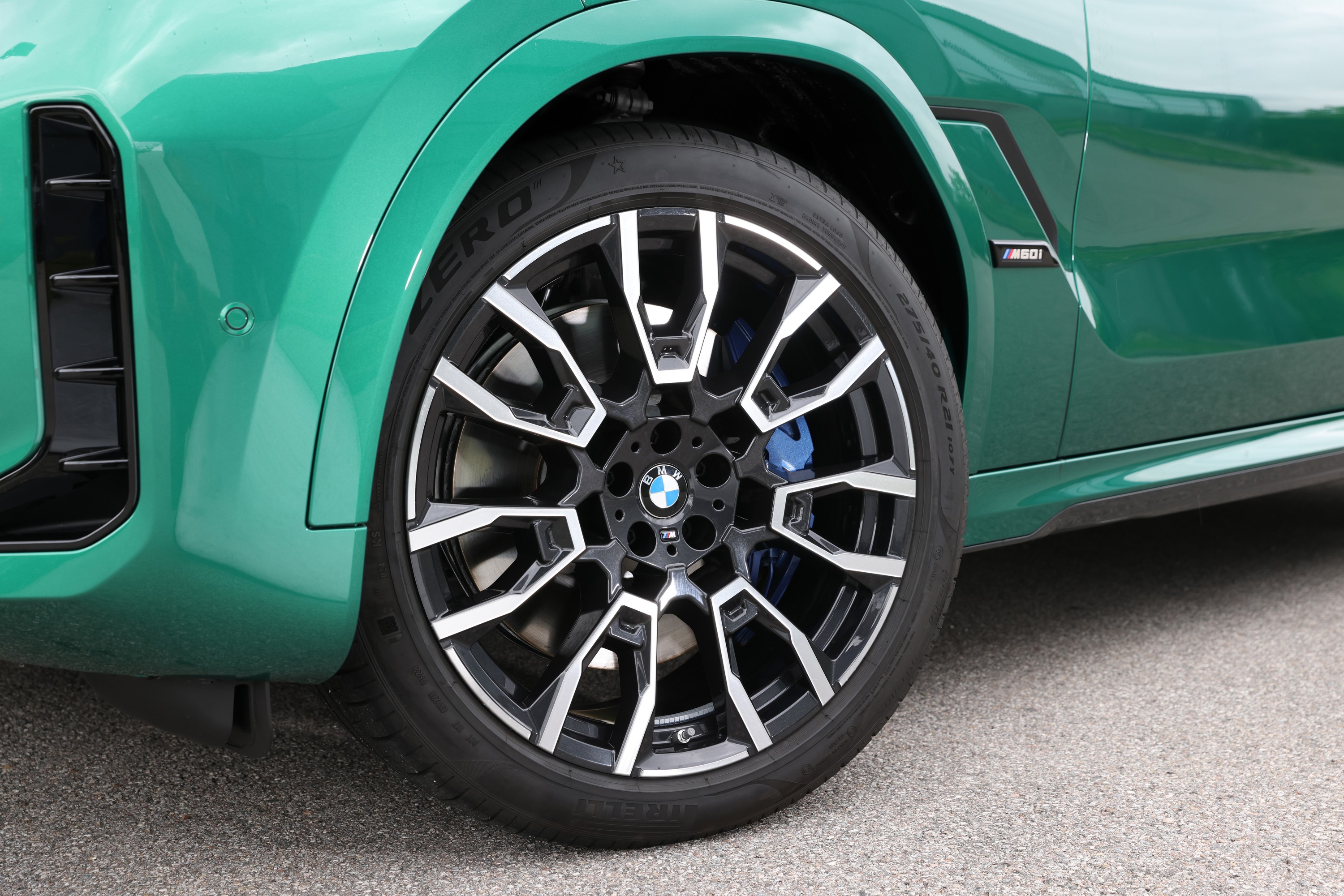 BMW X6 exterior P90518211