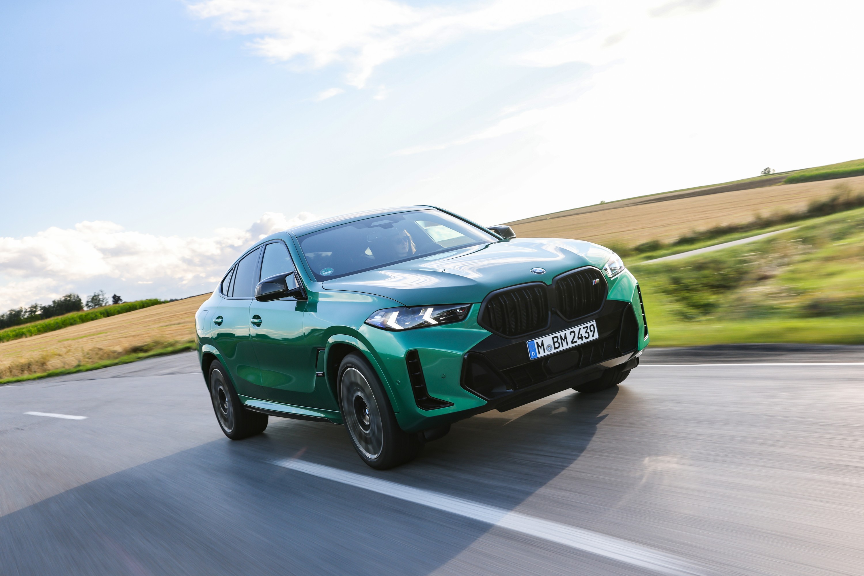 BMW X6 exterior P90518176