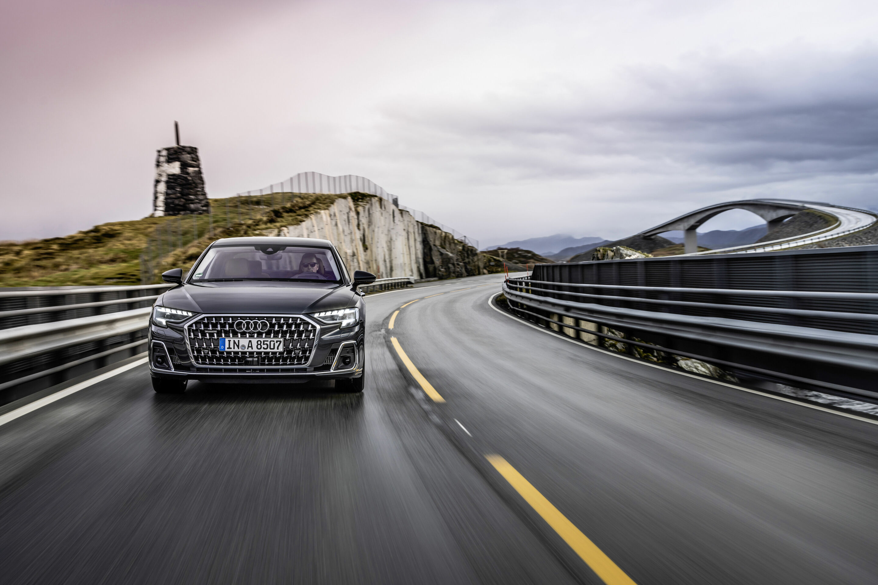 Audi A8 L interior and cockpit A218464