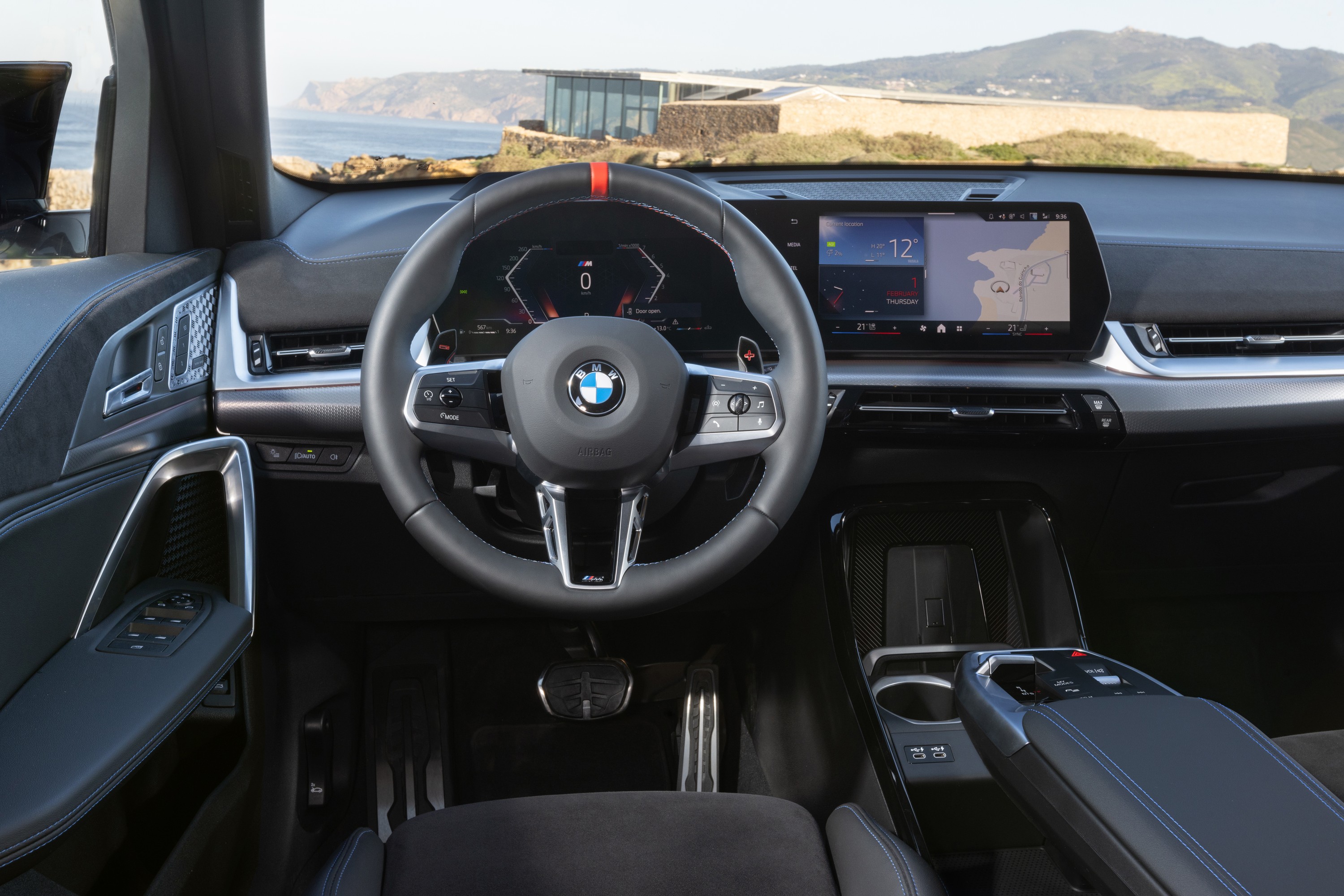BMW X2 interior P90540157