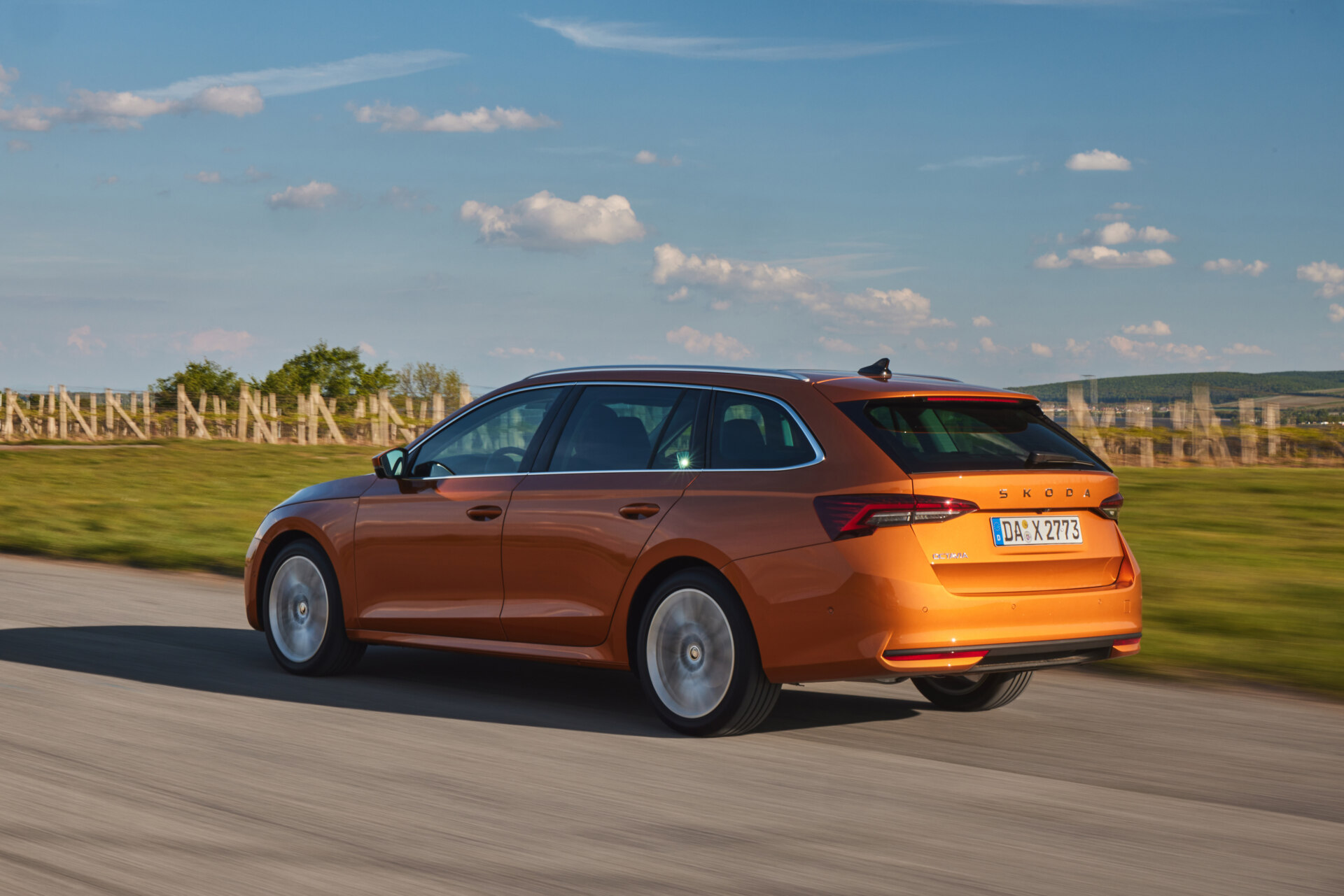 Škoda Octavia exterior official photo