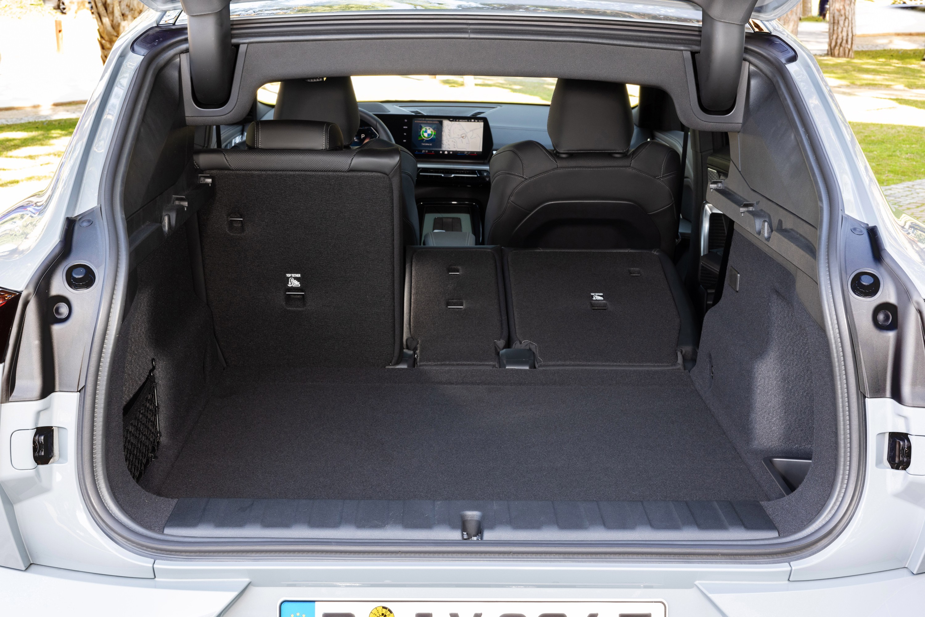 BMW iX2 interior P90540066