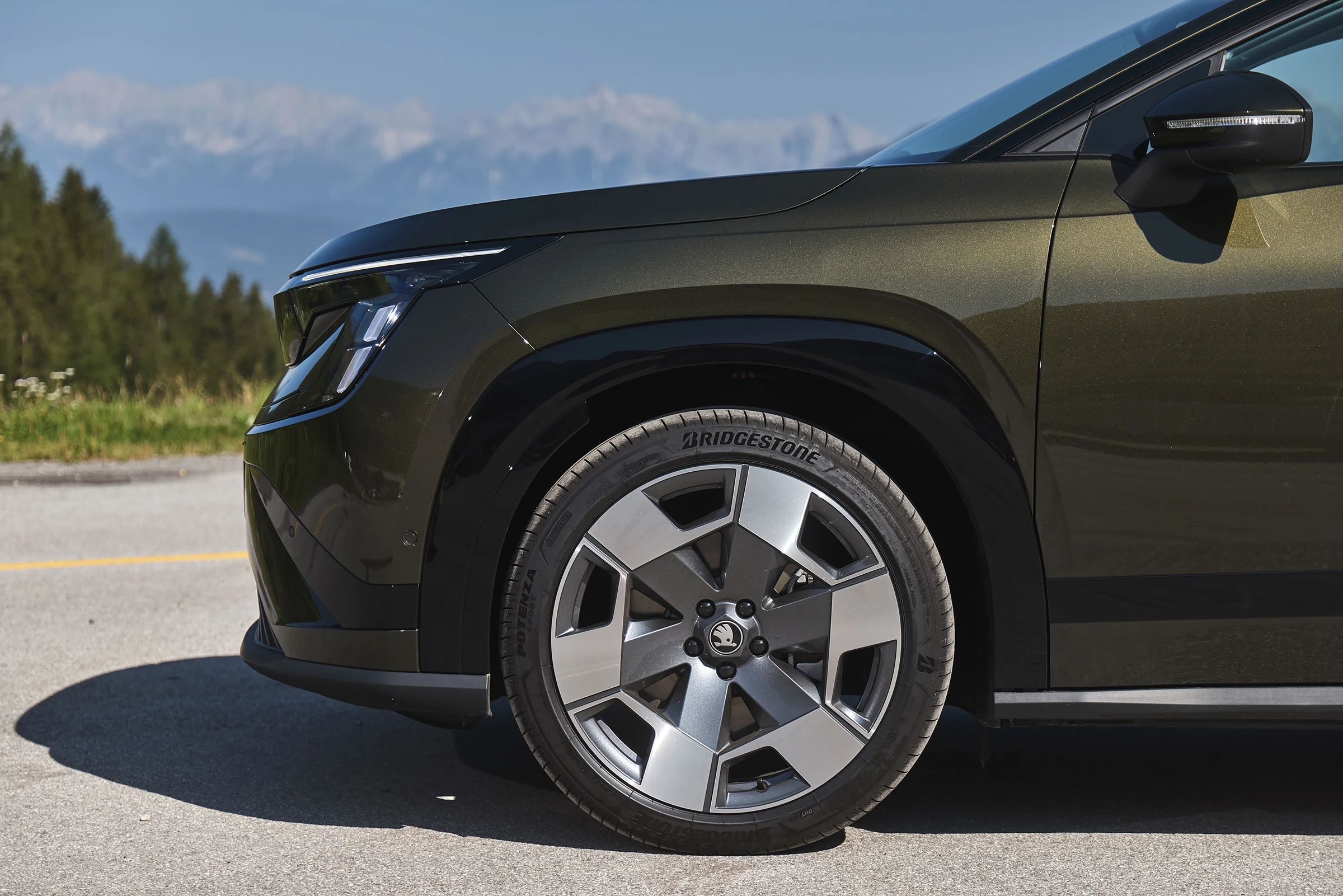 Skoda Peaq close-up details official photo 3