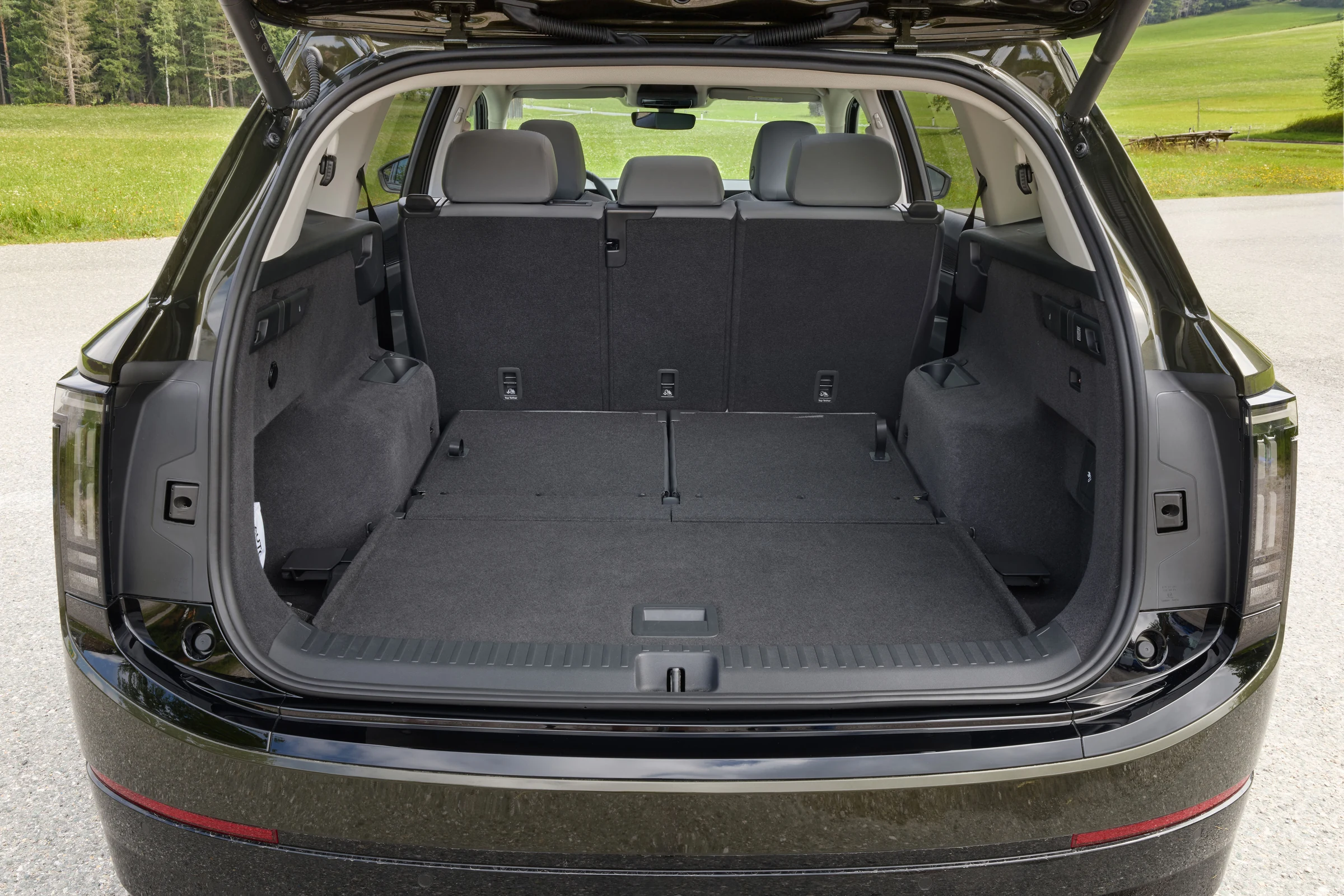 Skoda Peaq interior official photo 16