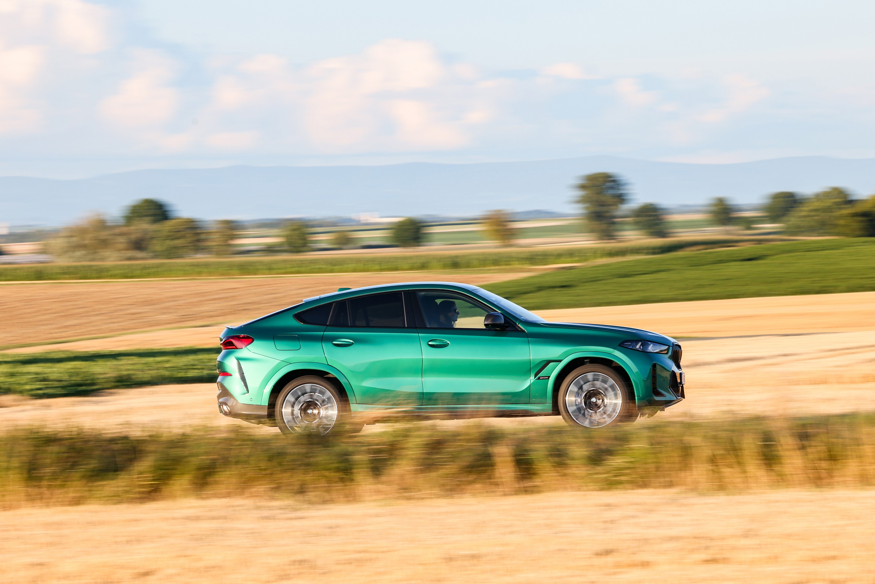 BMW X6 exterior P90518204