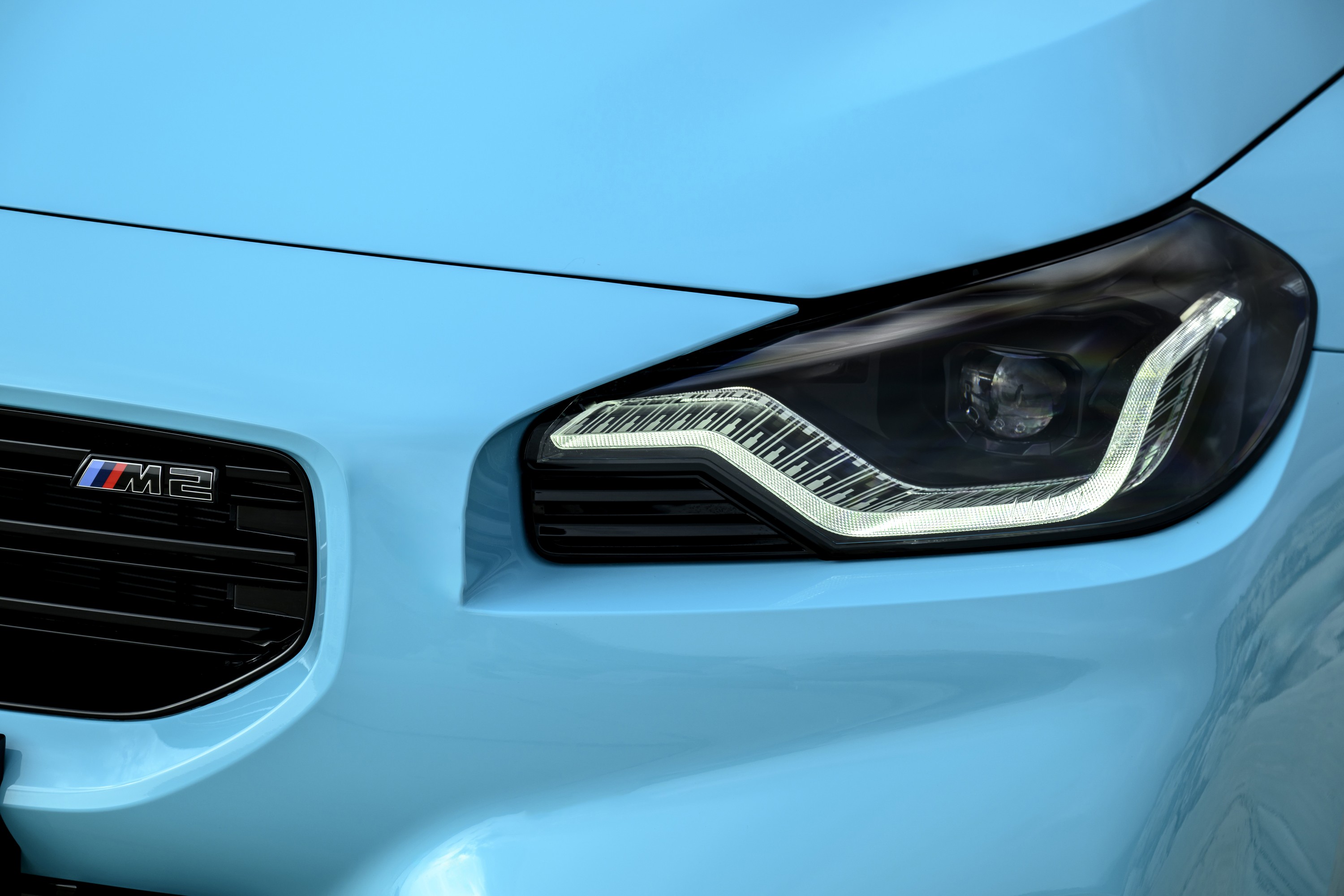 BMW M2 exterior P90642576