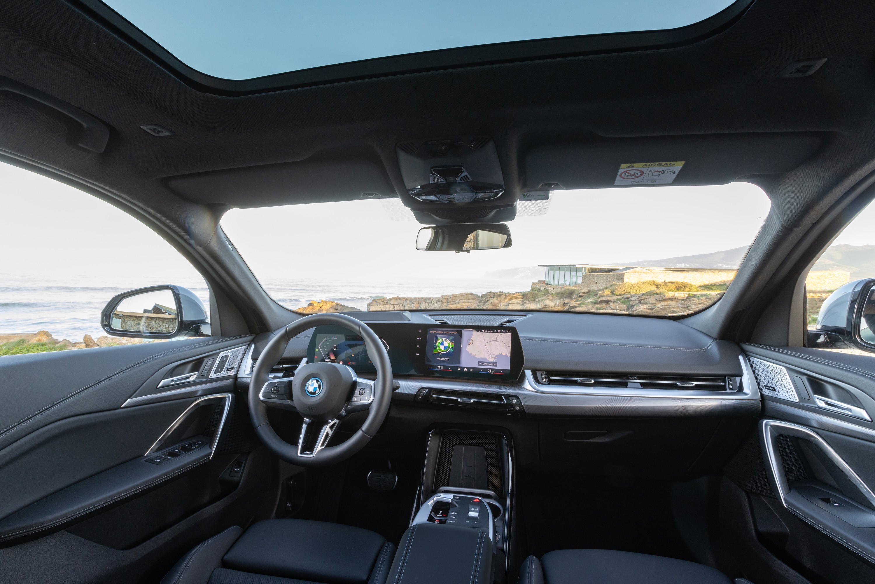 BMW iX2 interior P90540076