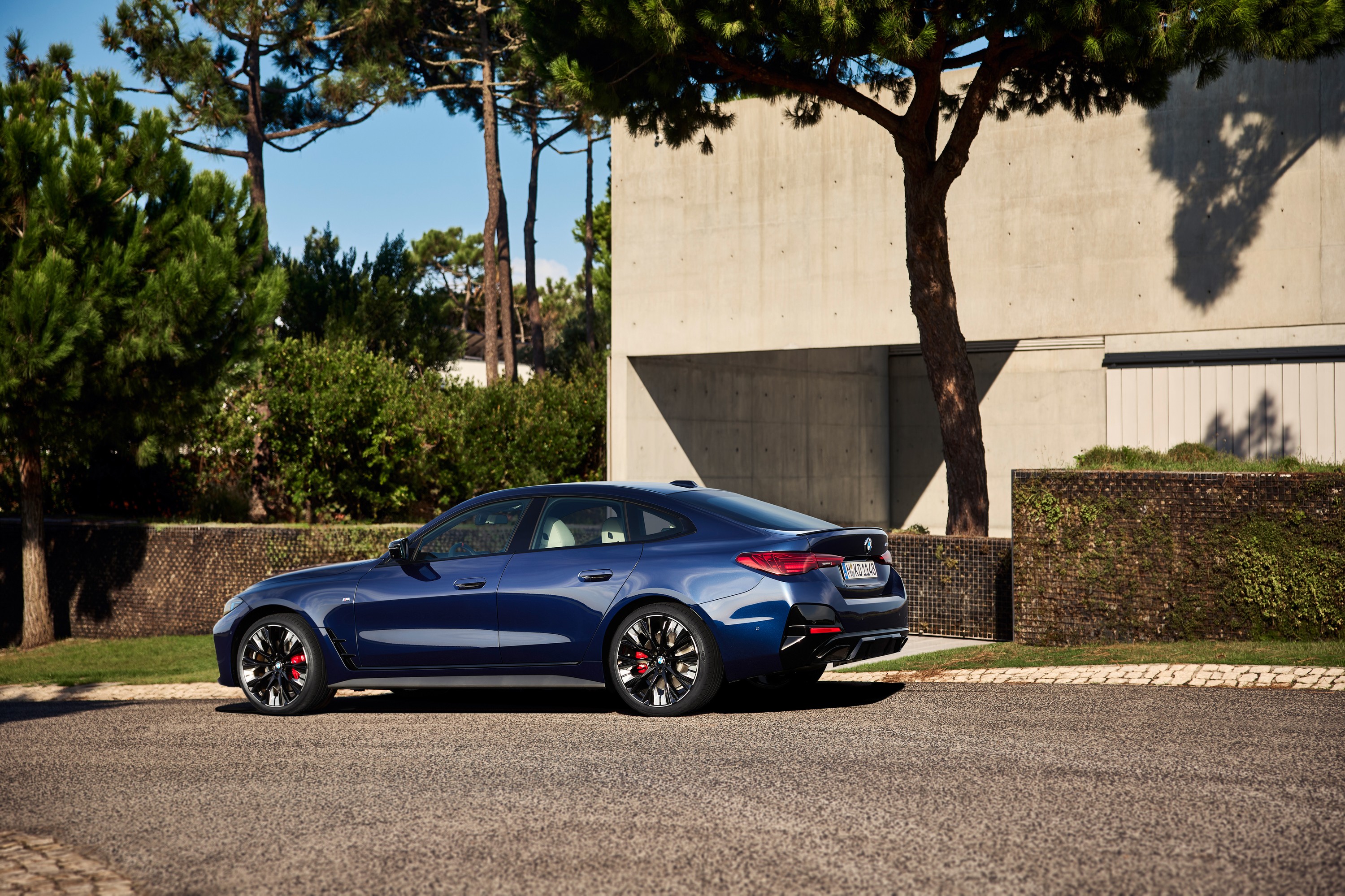 BMW M440i exterior P90546588