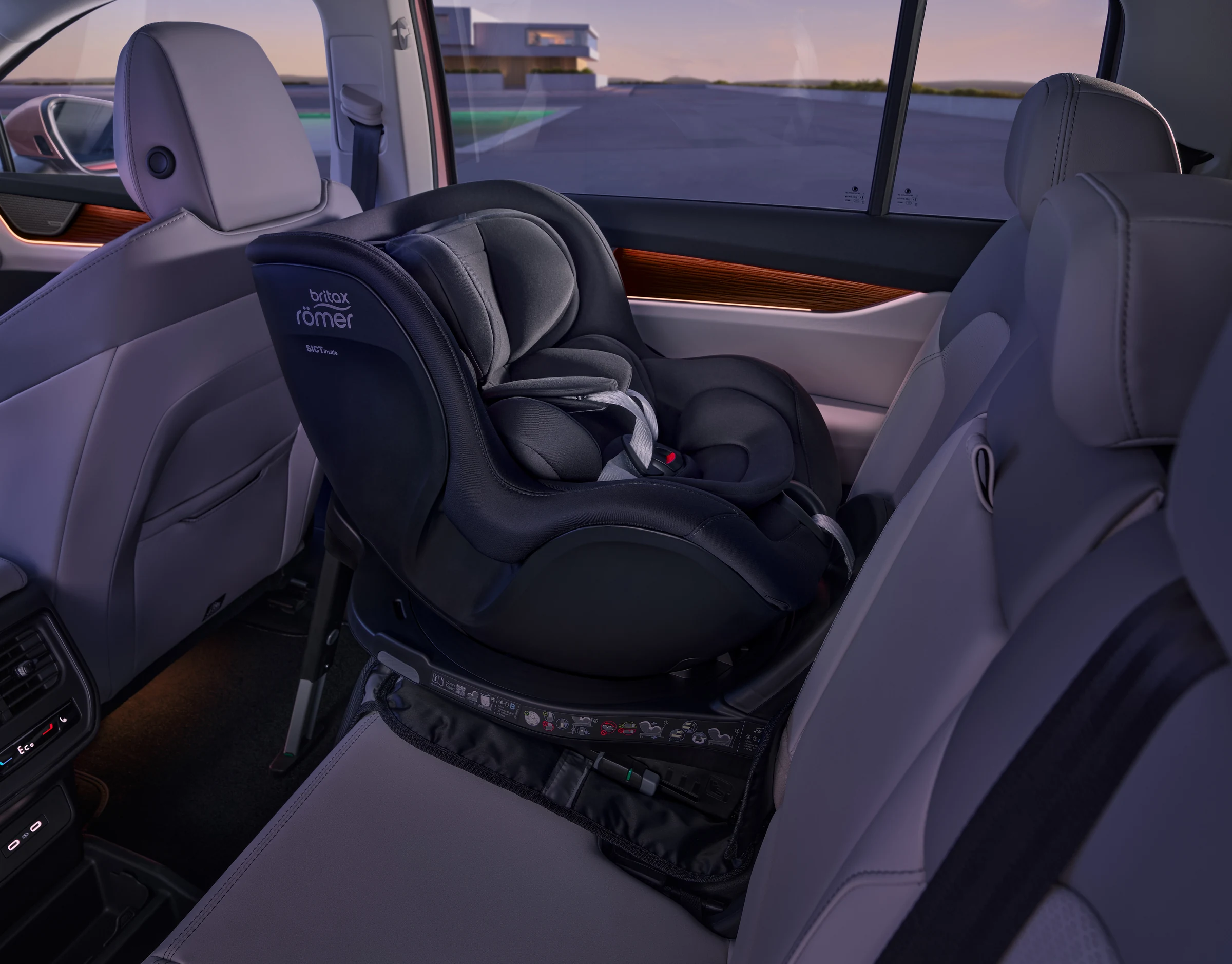 Skoda Peaq interior official photo 39