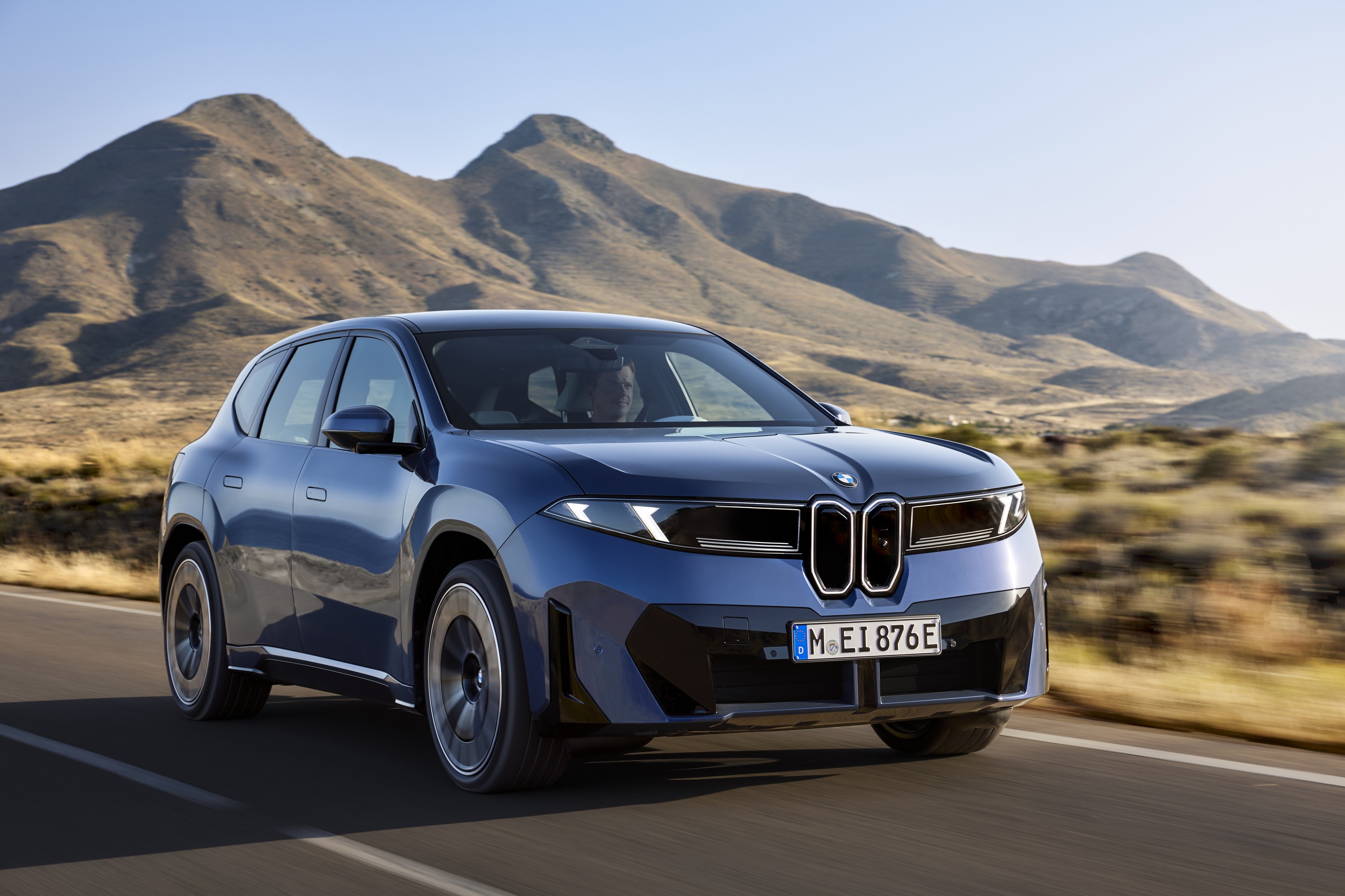 BMW iX3 exterior P90615630