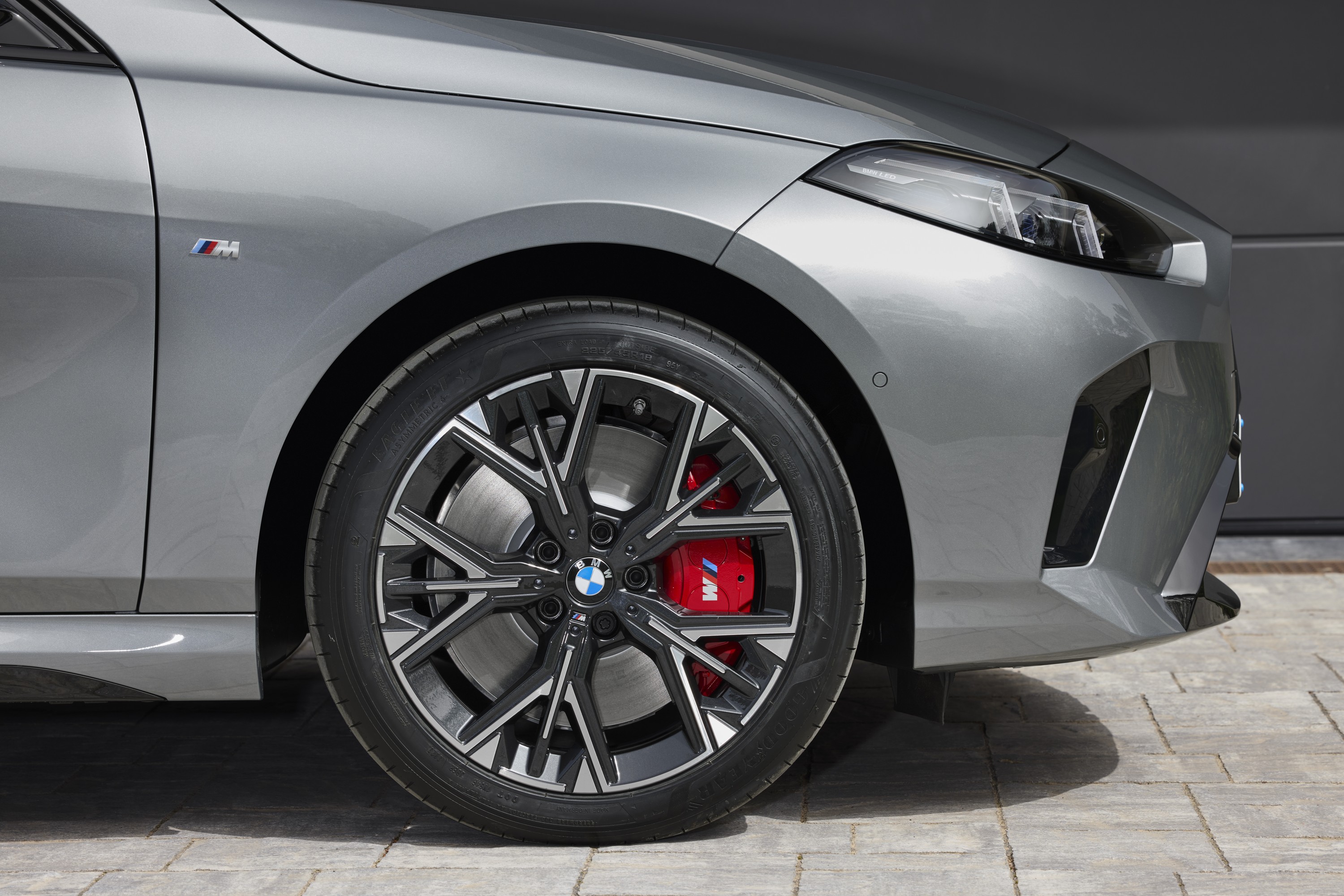 BMW 1 Series exterior P90550861