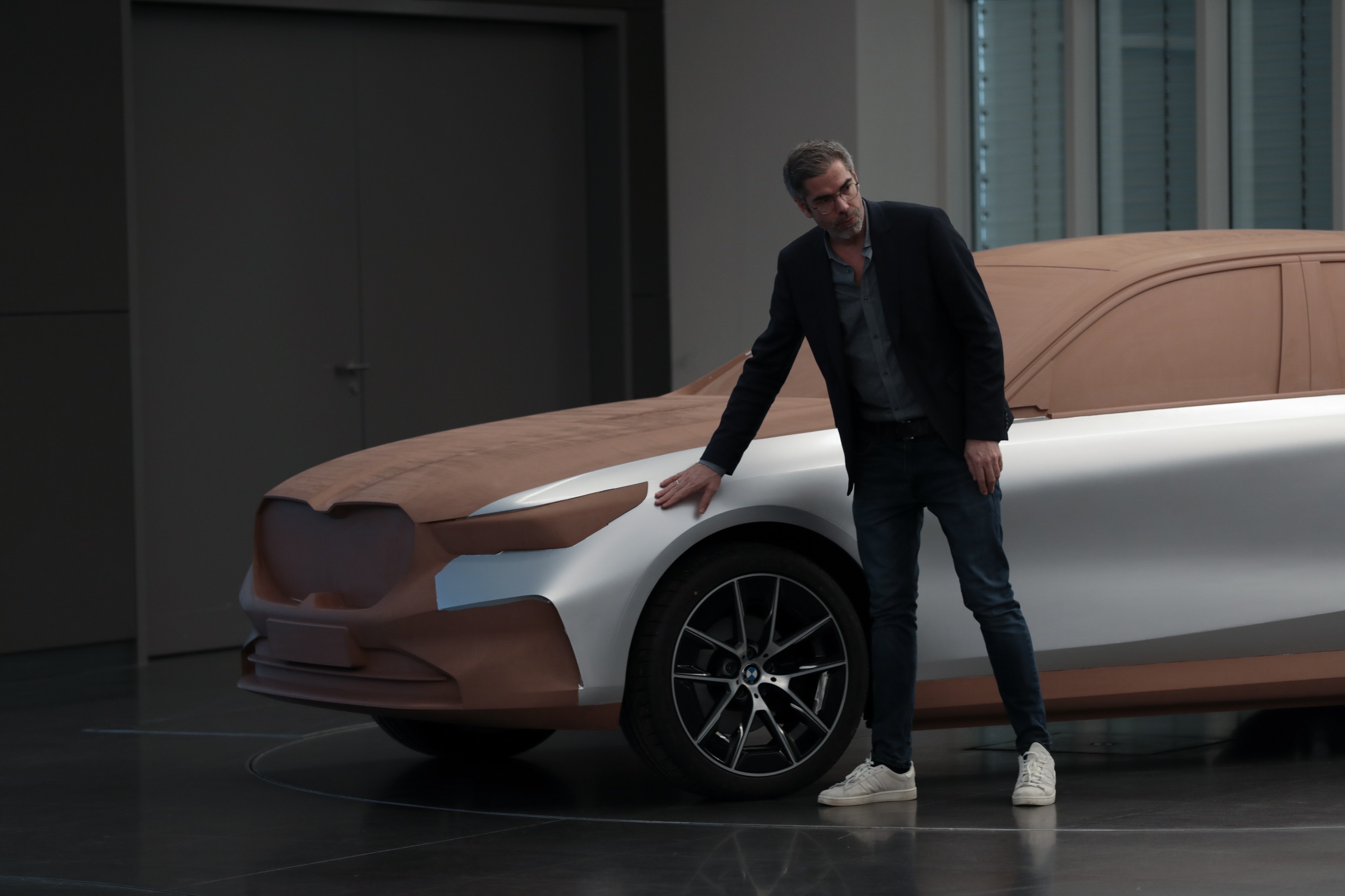 BMW 5 Series exterior P90504746