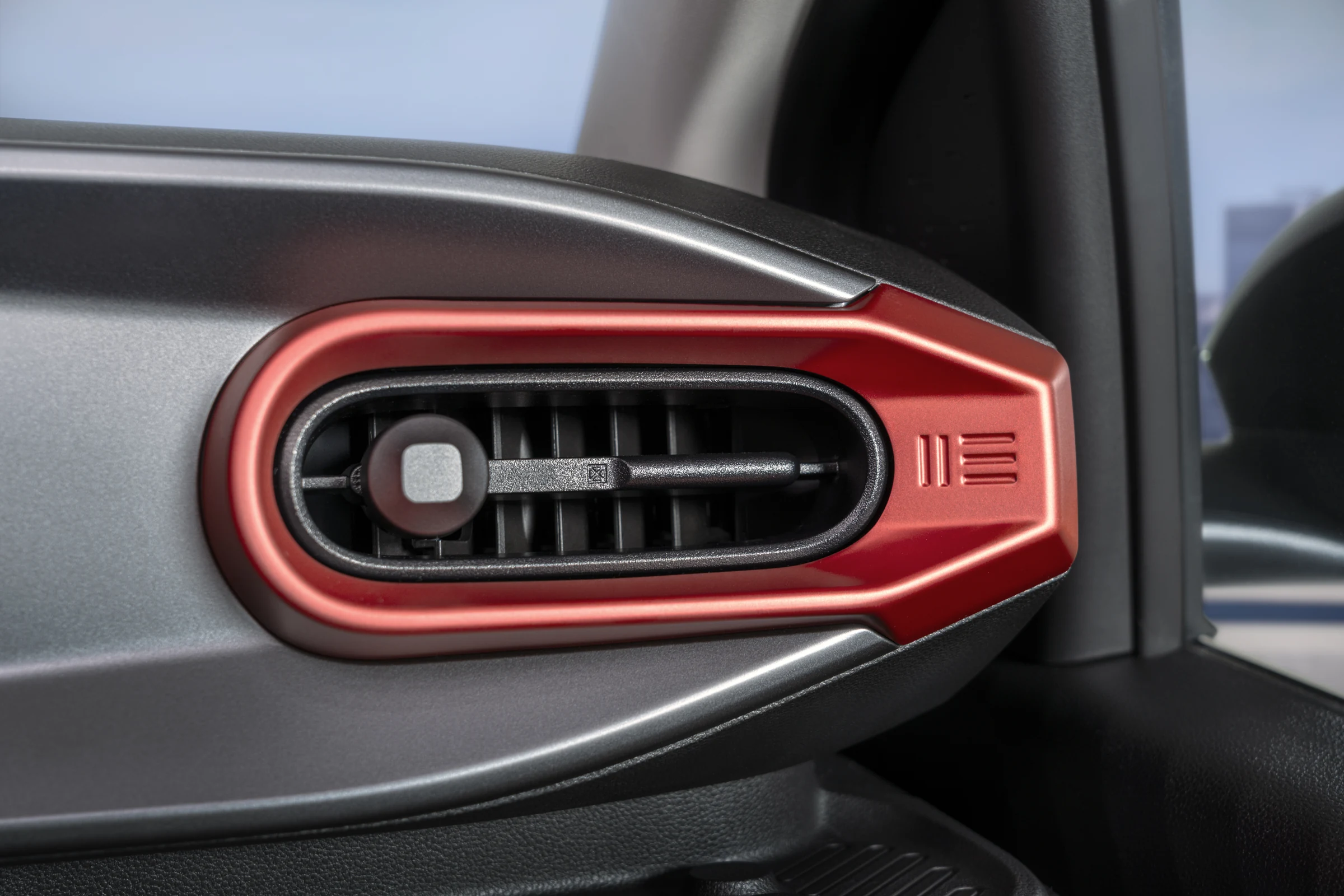 Nissan Pixo interior official photo 8