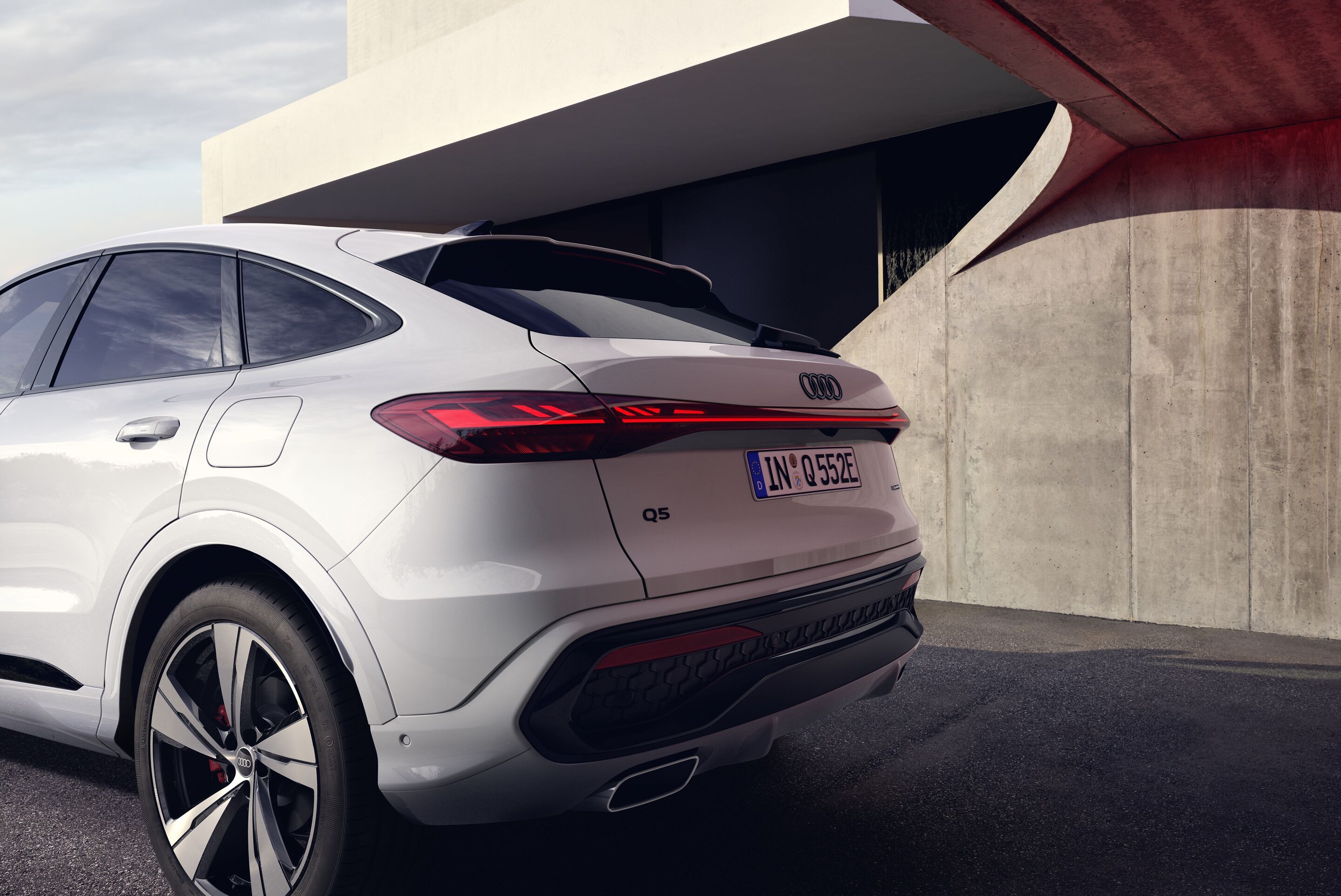 Audi Q5 Sportback e-hybrid additional exterior official photo