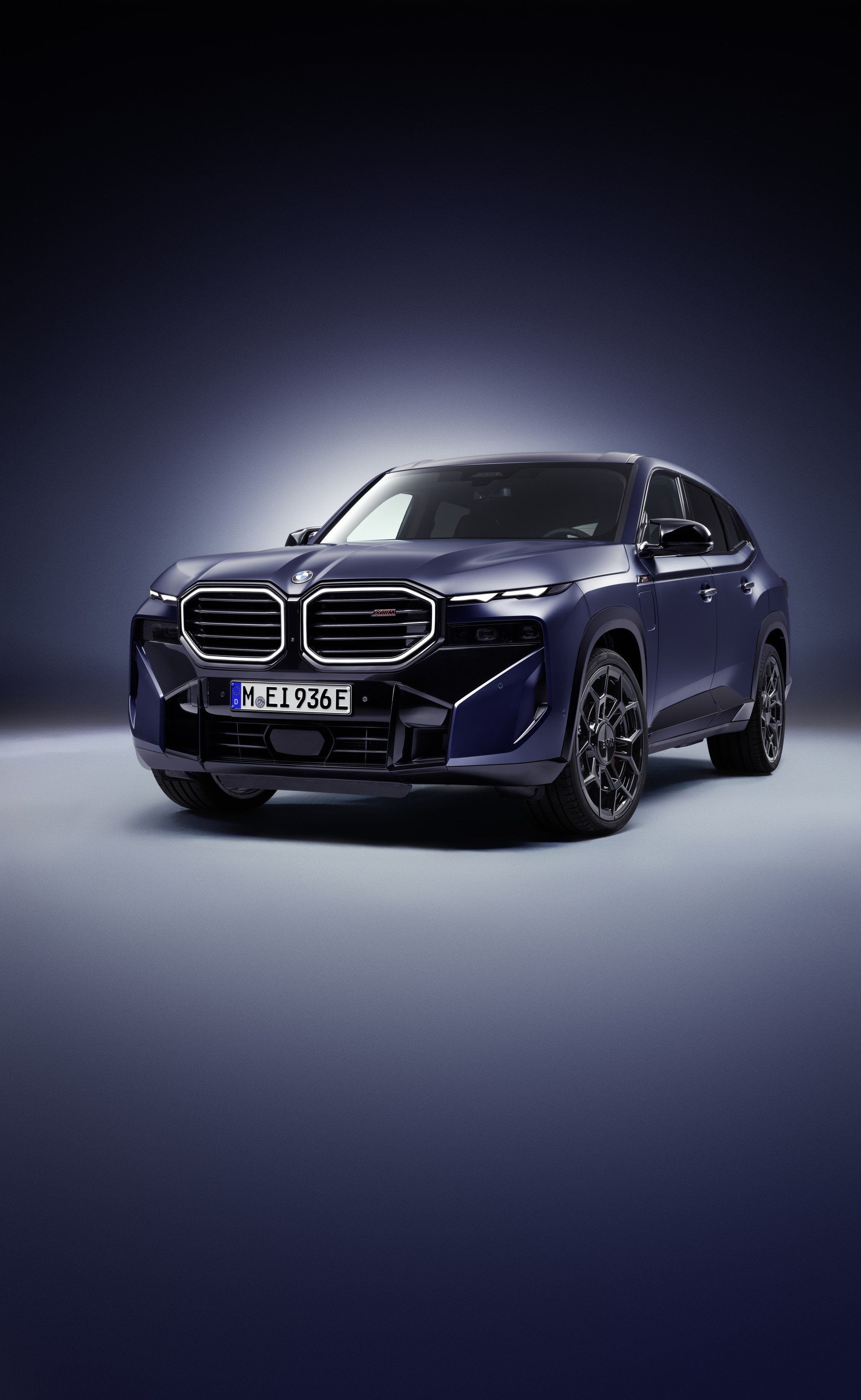 BMW XM exterior P90602680