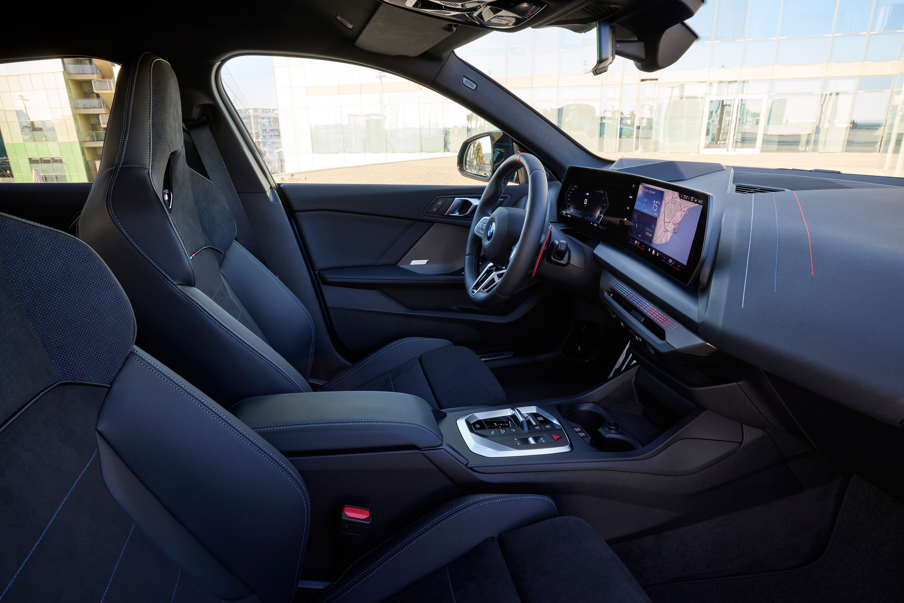 BMW M235 exterior P90589149