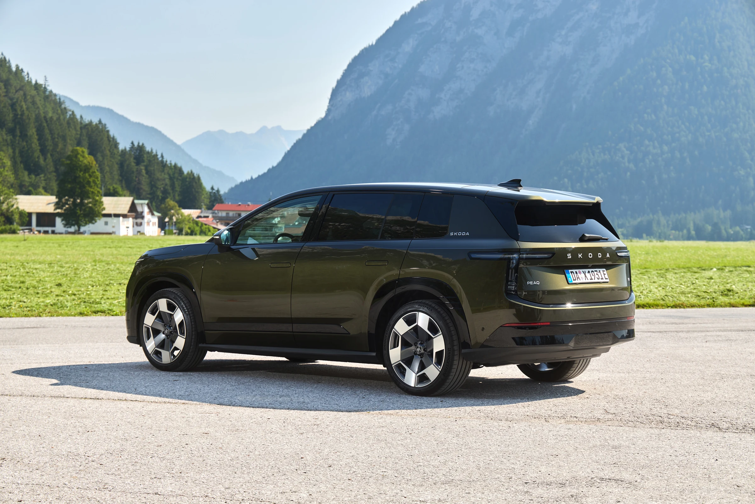 Skoda Peaq exterior official photo 18
