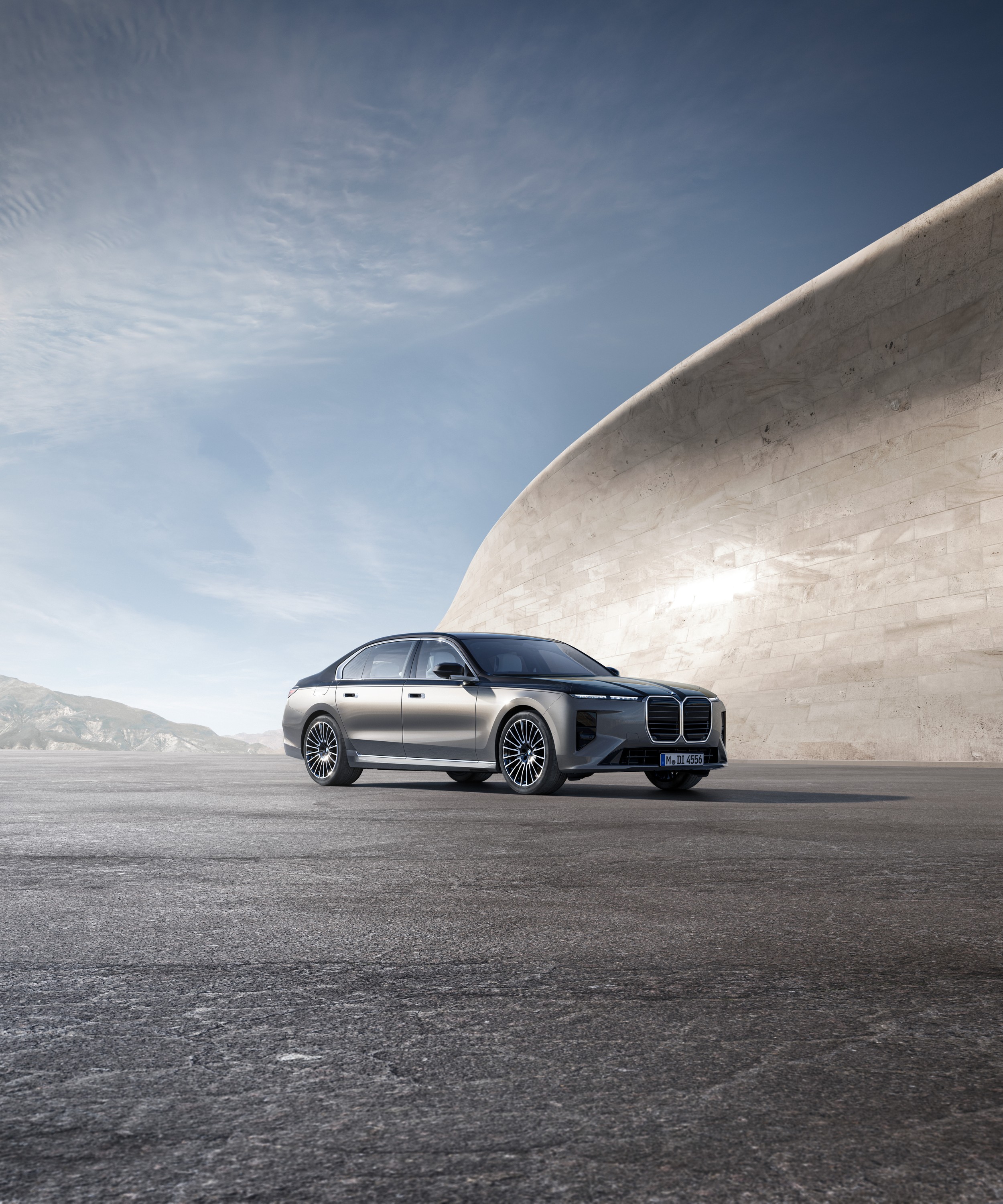 BMW 7 Series exterior P90636820