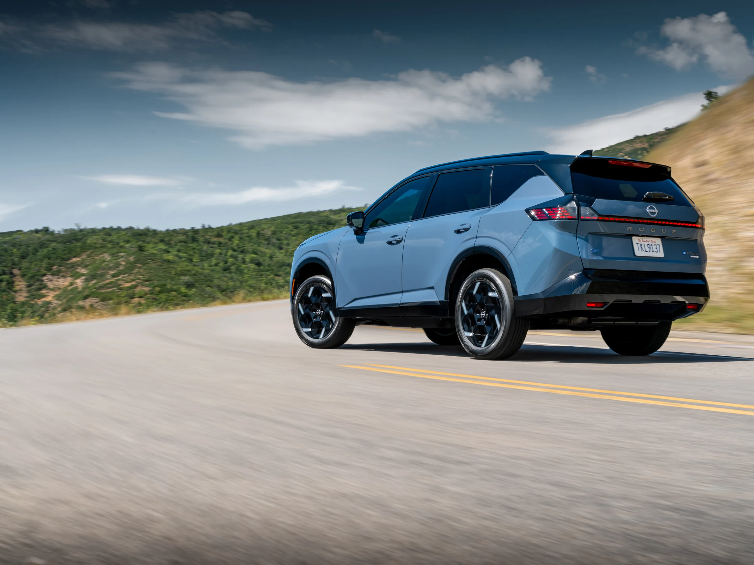 2027 Nissan Rogue Hybrid exterior photo 13