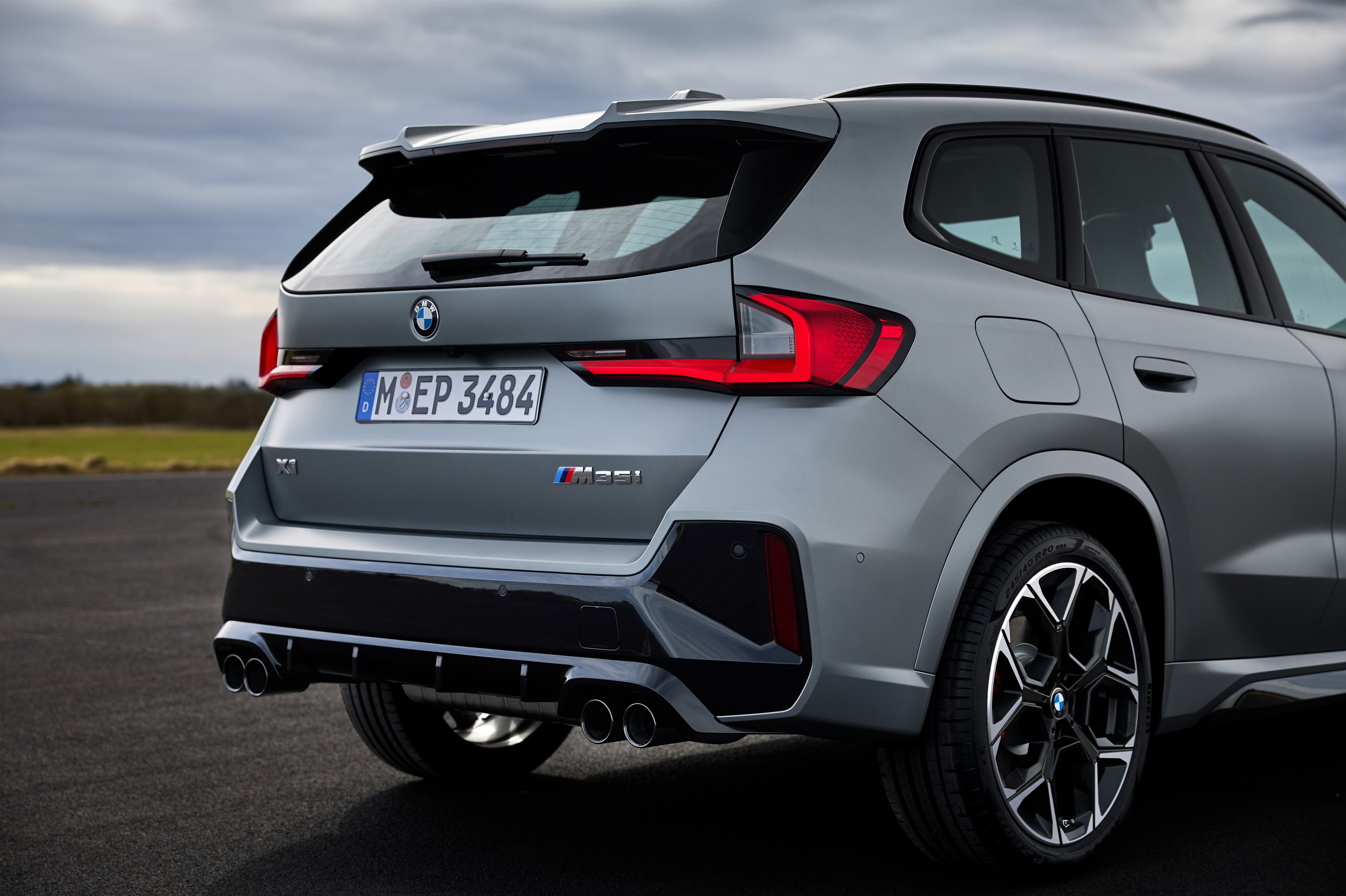 BMW X1 exterior P90509791