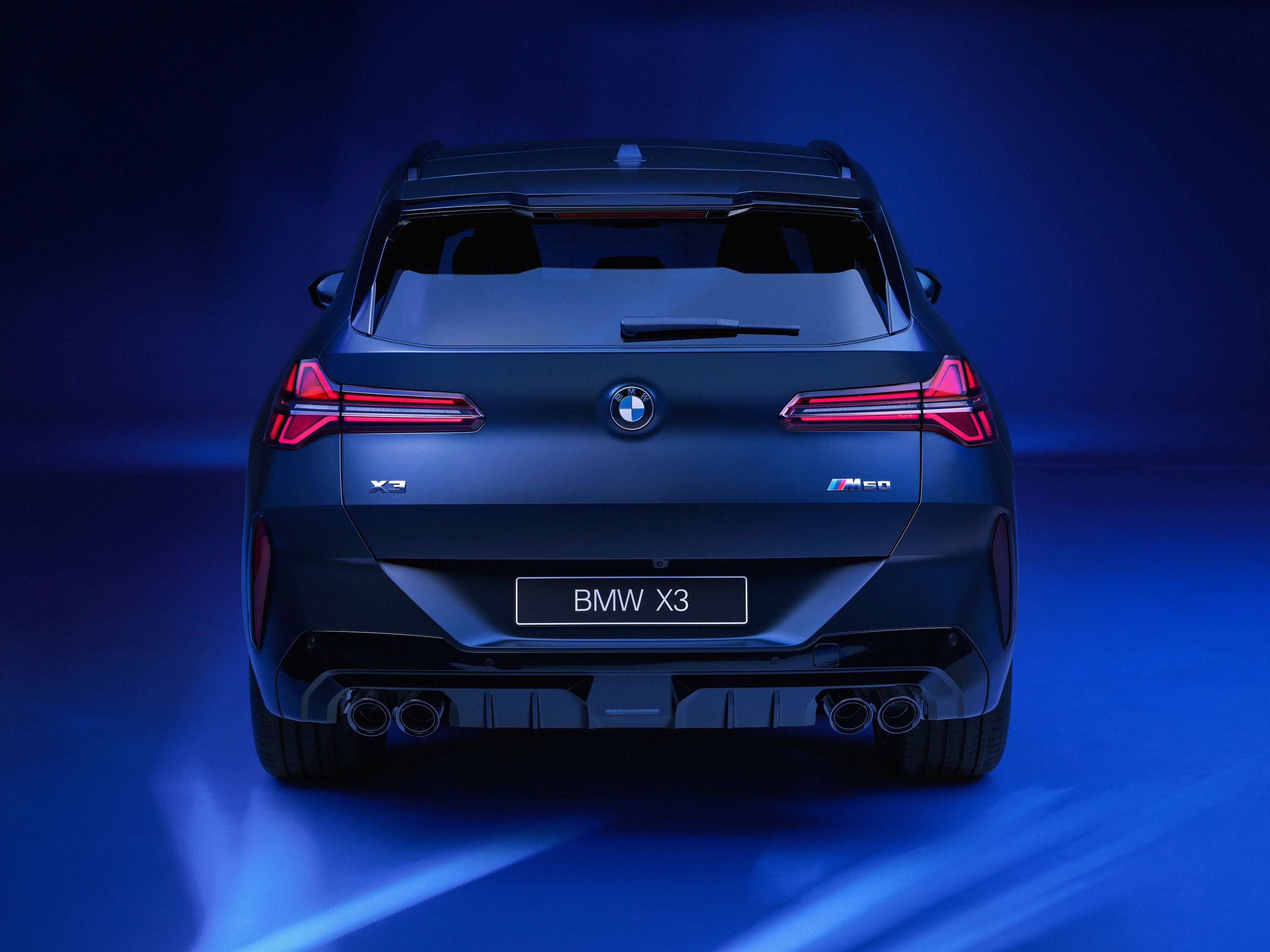 BMW X3 exterior P90594366