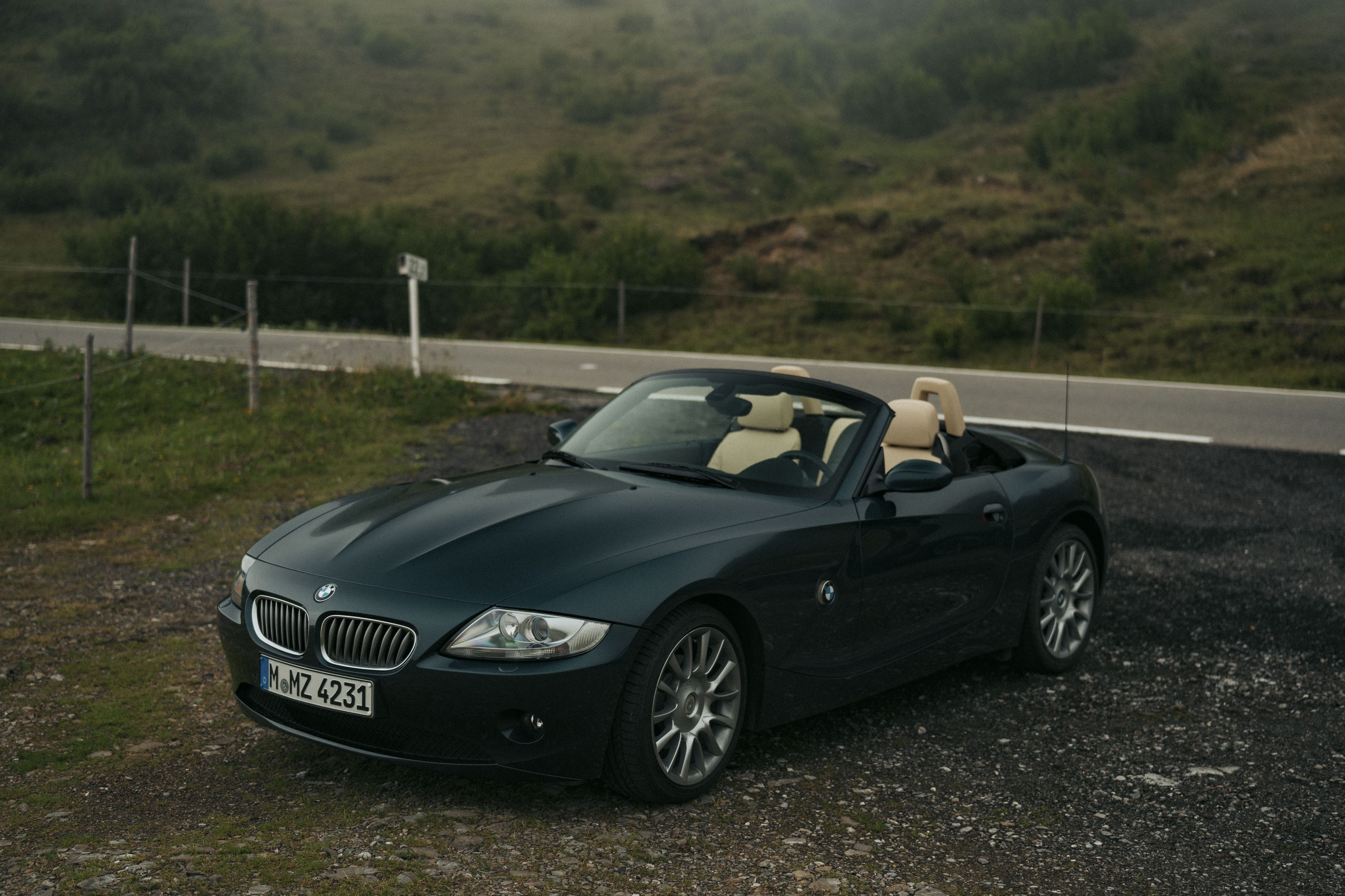 BMW Z4 driving P90625116