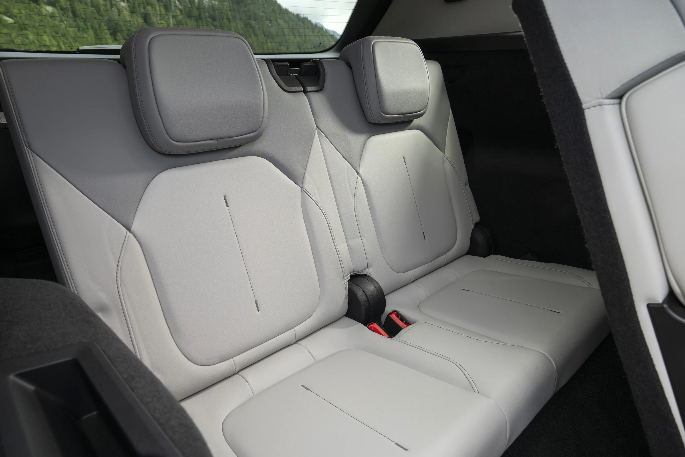 Skoda Peaq interior official photo 13