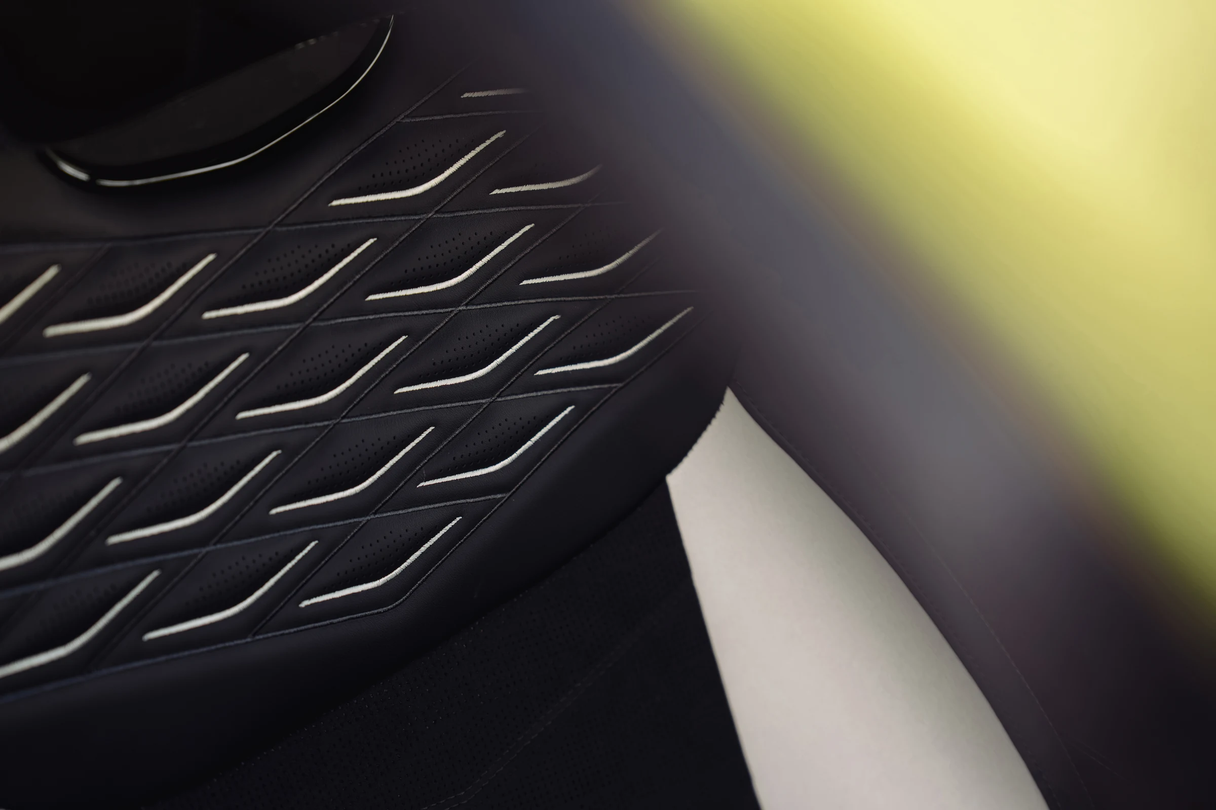 Bentley Torcal interior official photo 7