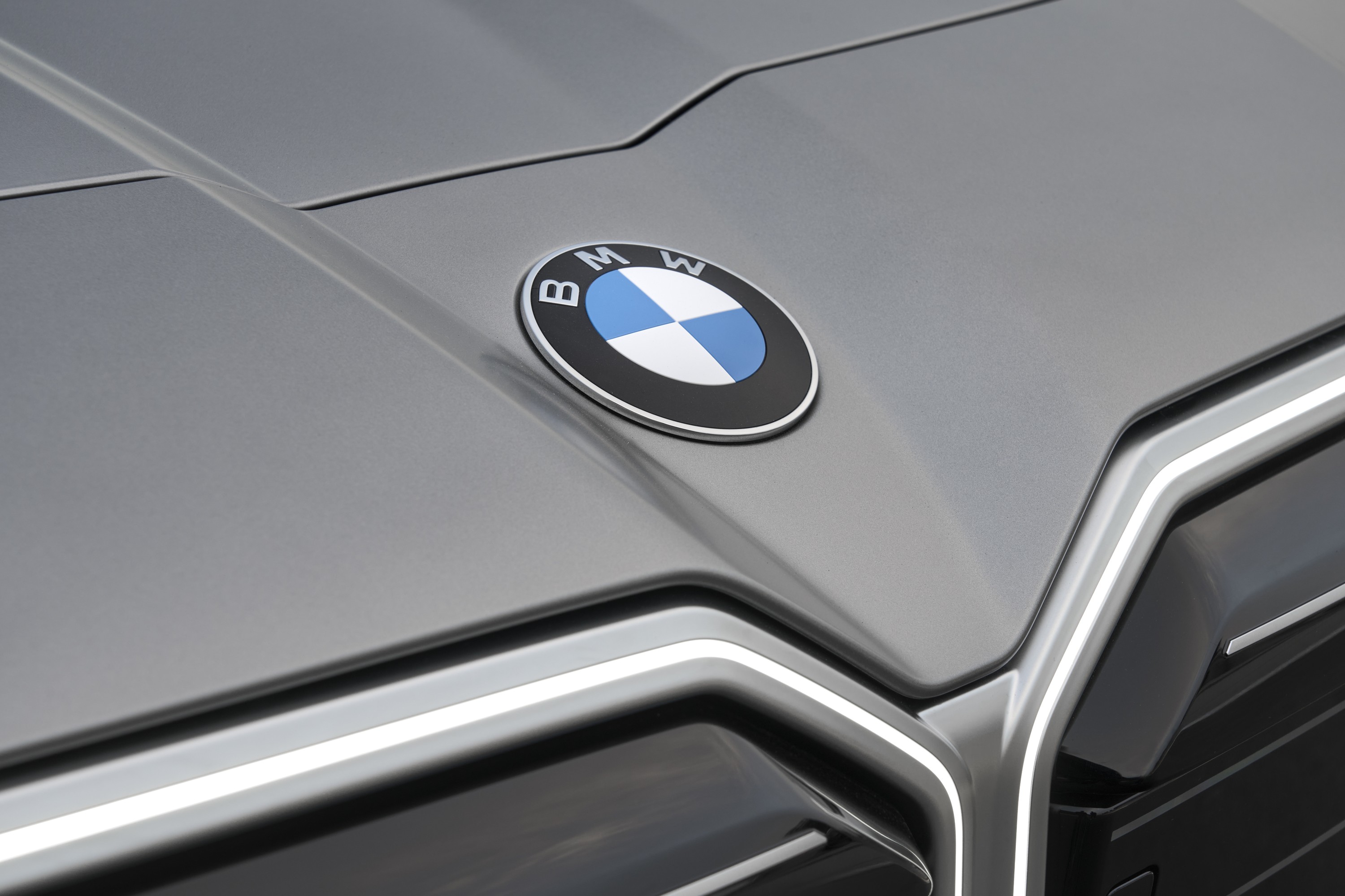 BMW i7 exterior P90636168